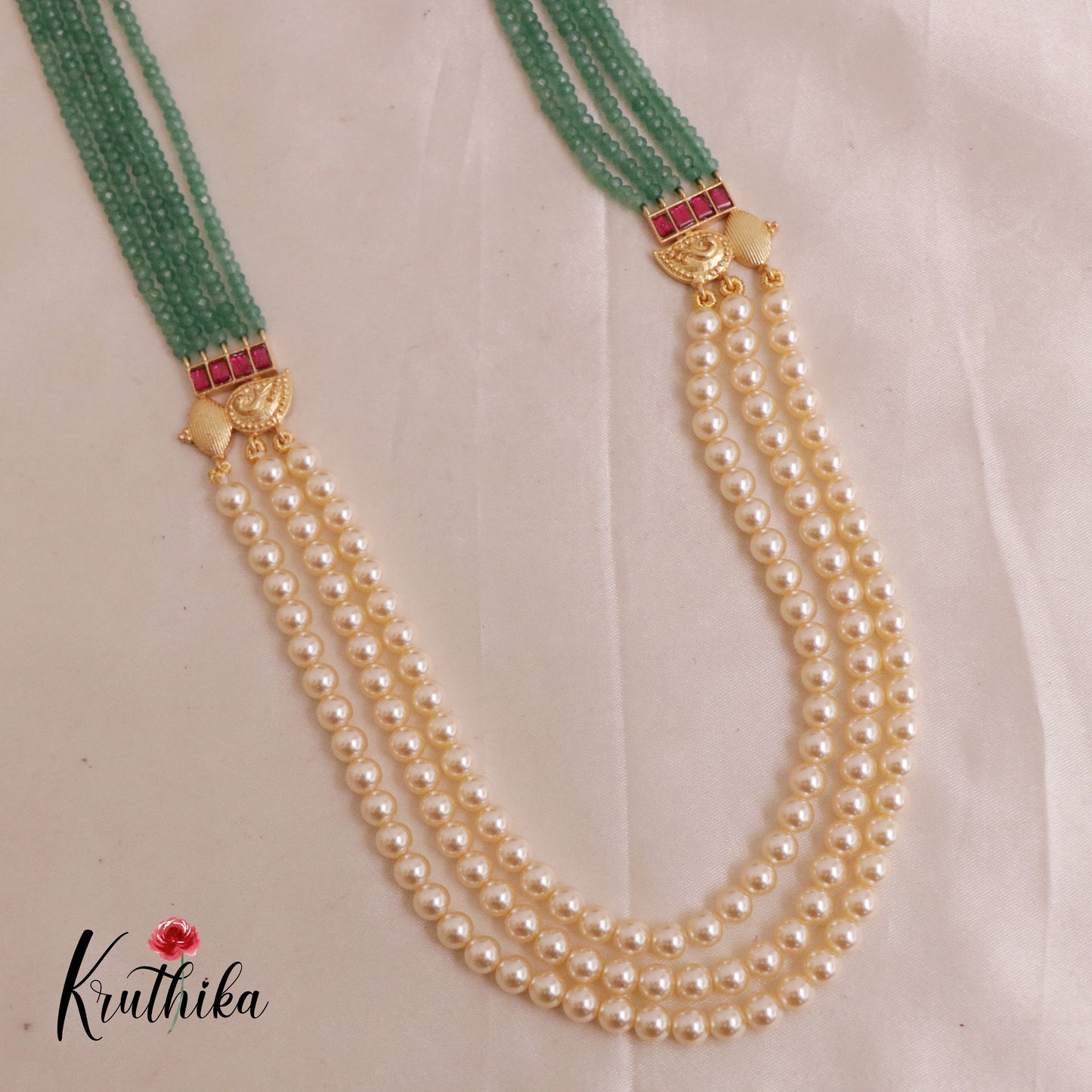 Elegant Beaded Necklace with Green & Pearl Finish LH820