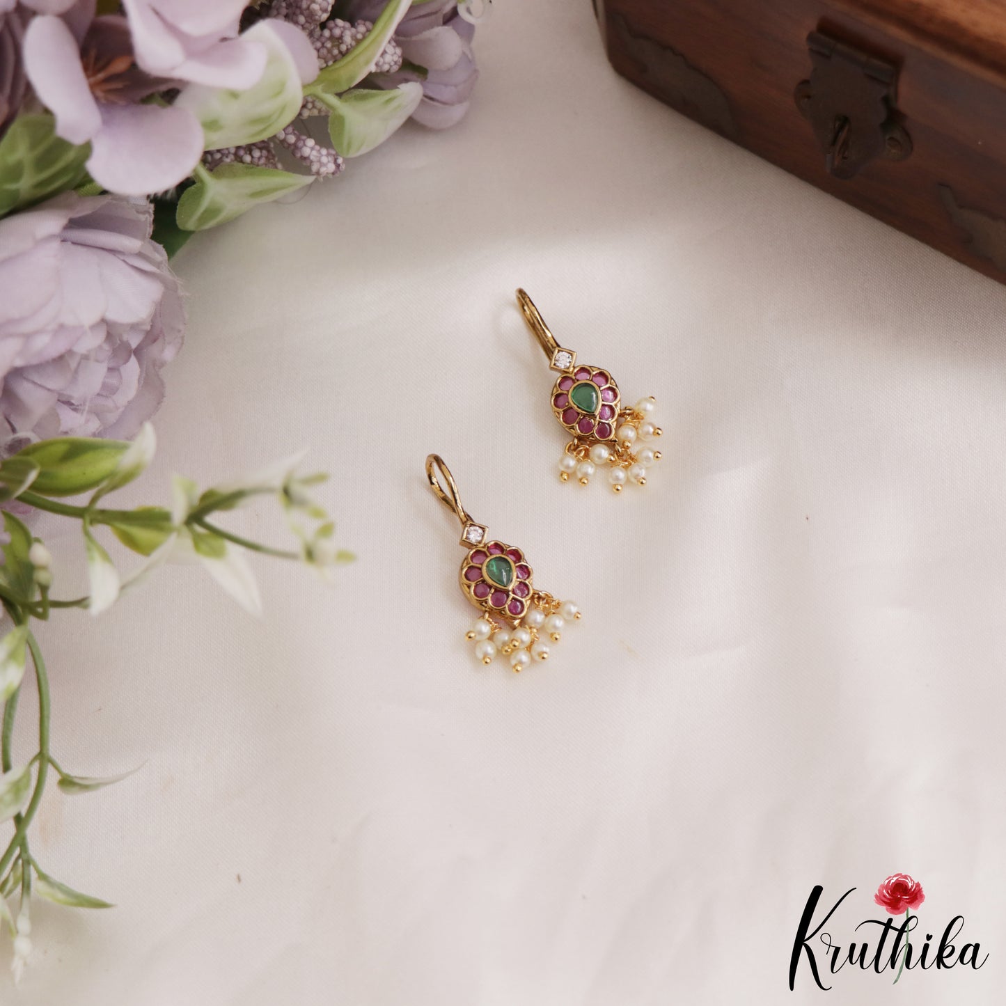 Elegant Kemp Teardrop Earcuffs | Upper Earrings | Bugadi Earrings E892