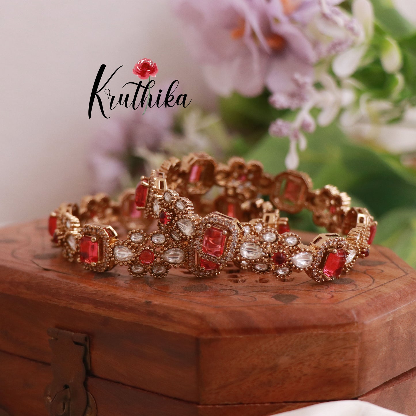 Beautiful Victorian Emerald AD Bangles B162
