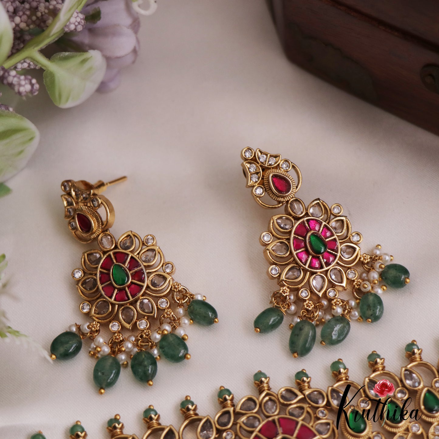 Gorgeous Teardrop Motifs Jadau Choker NC2725 (Available In 4 Colors)