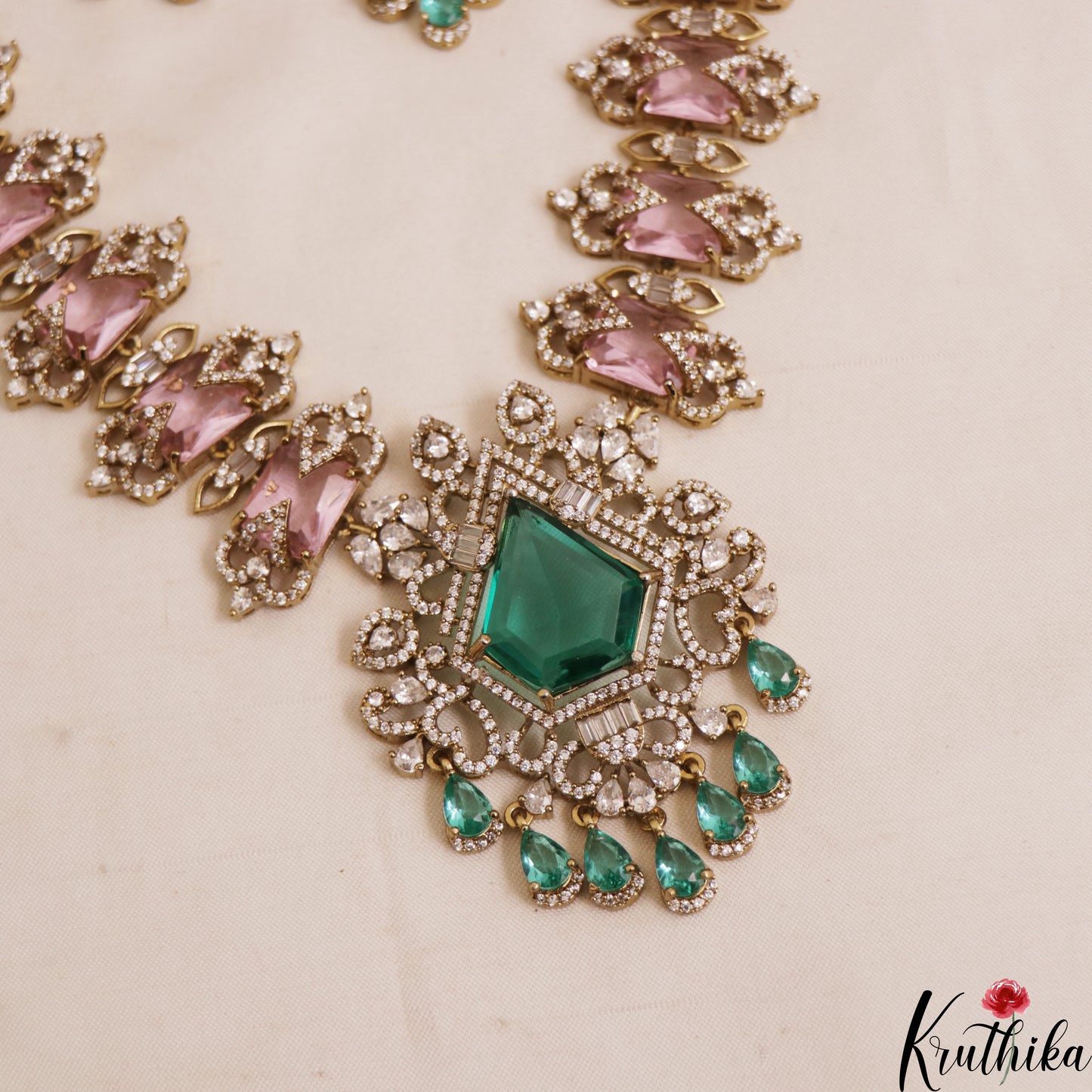 Stunning Geometric Motifs AD Victorian Necklace NC2949