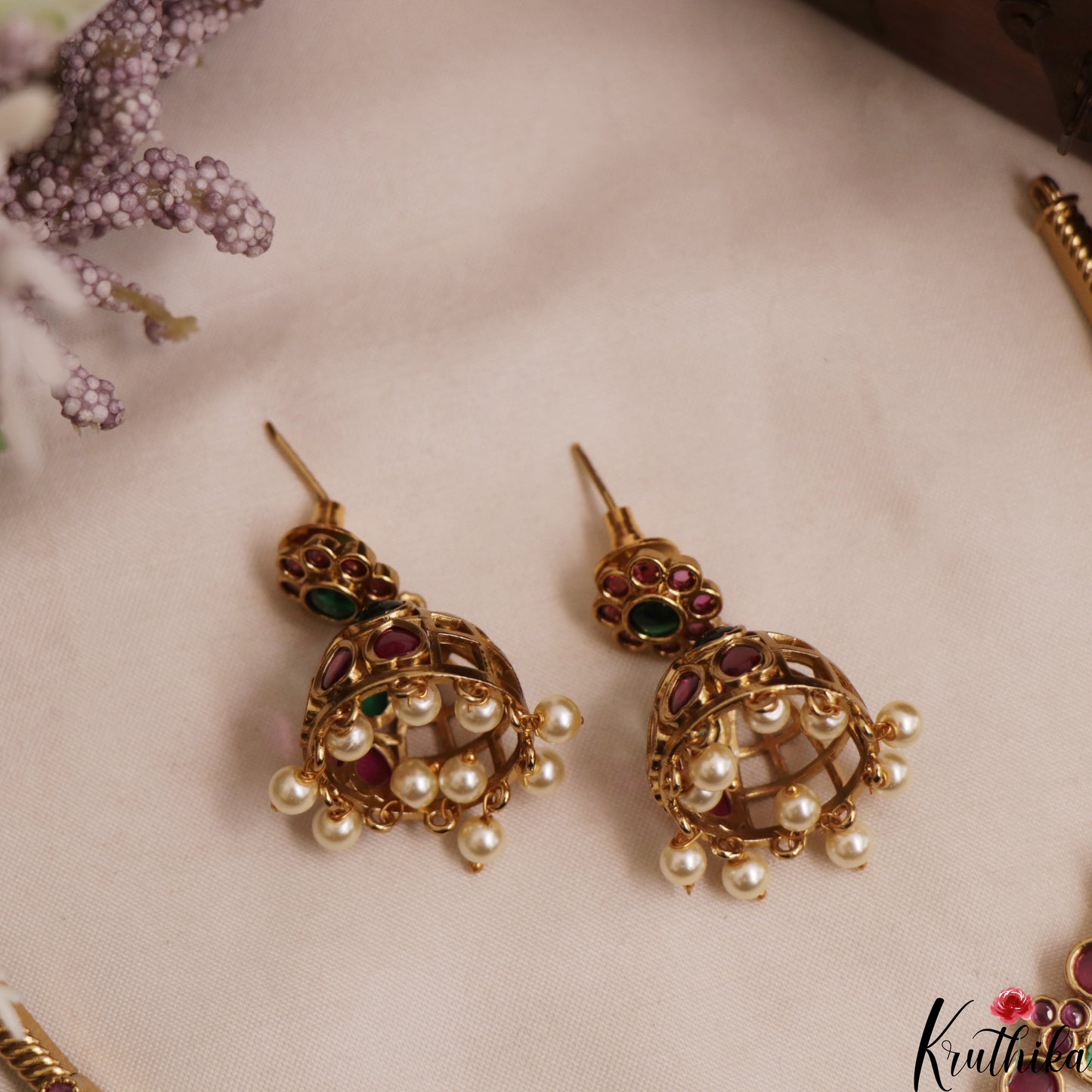Elegant Leaf Motifs Jadau Hasli Necklace With Pearl Drops NC3008 (Available In 2 Colors)