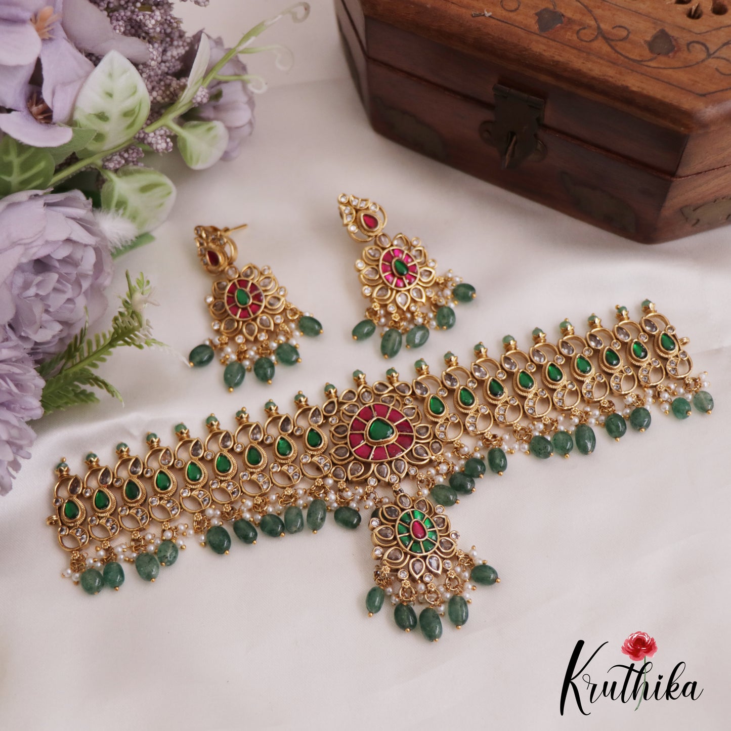 Gorgeous Teardrop Motifs Jadau Choker NC2725 (Available In 4 Colors)