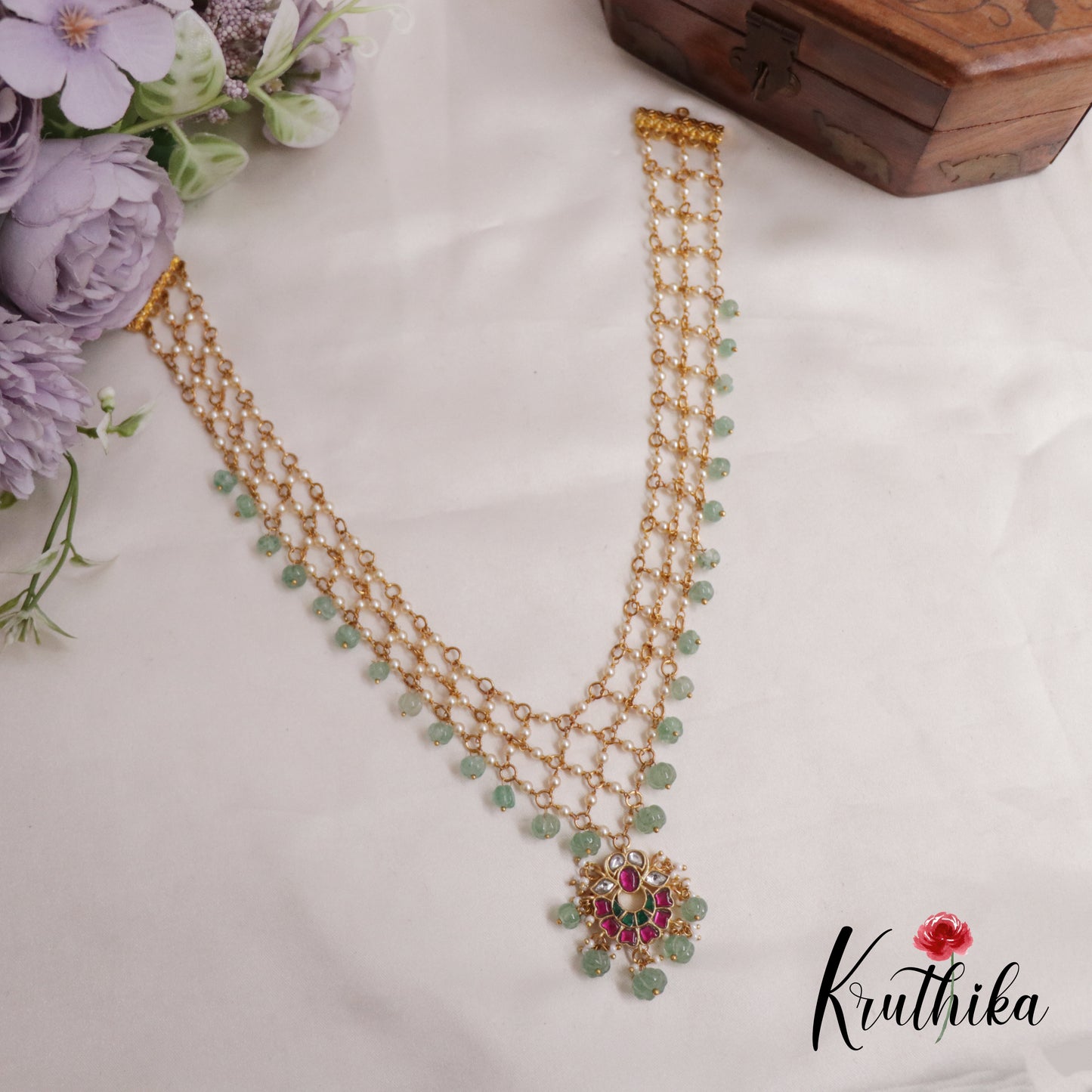 Trendy Pastel Green Beads Layered Floral Jadau Pendant Necklace NC2504