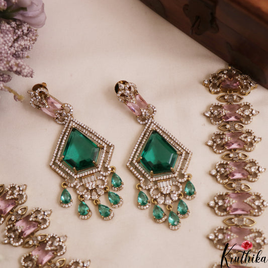 Stunning Geometric Motifs AD Victorian Necklace NC2949