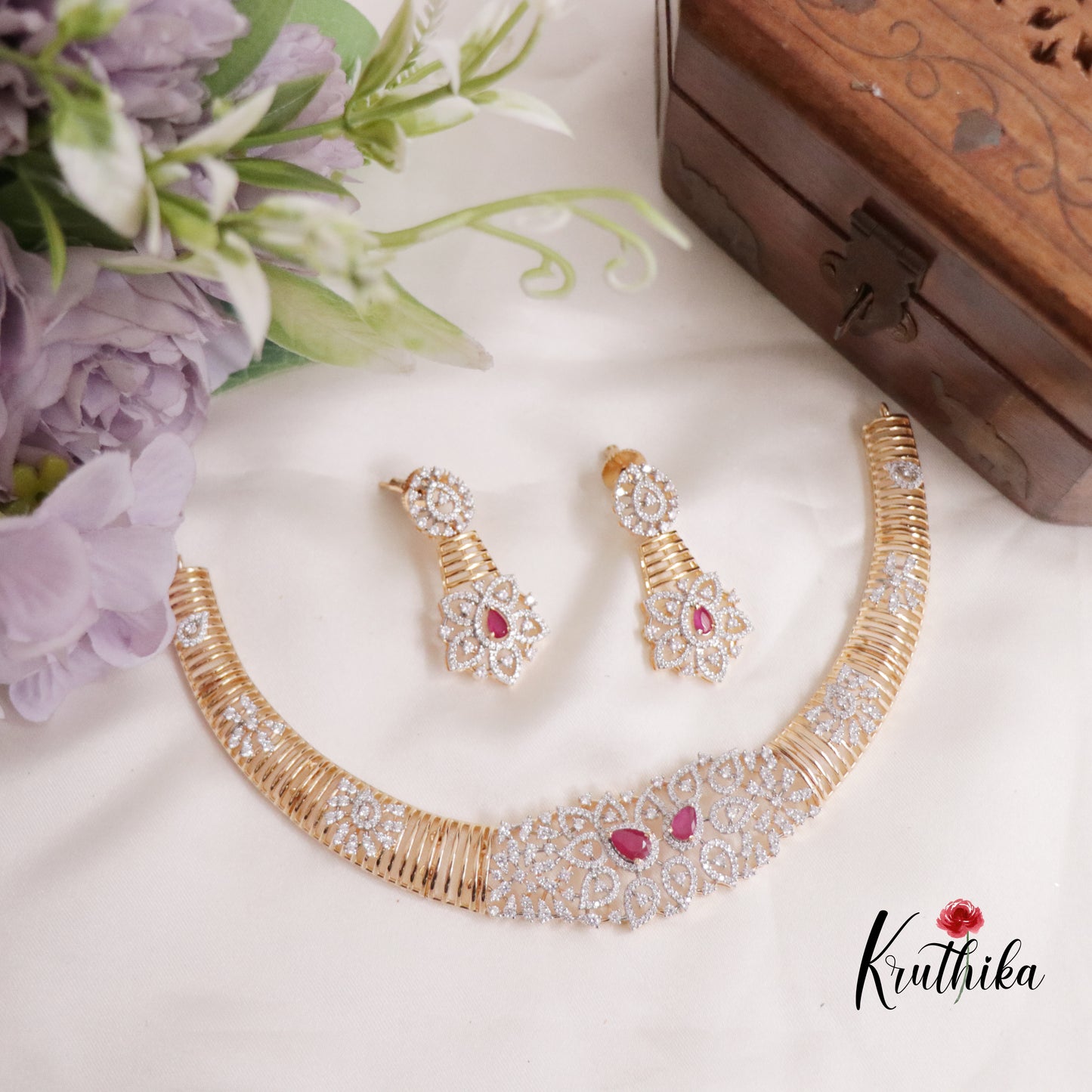 Pretty CZ Sparkling Victorian Hasli Necklace NC2252 (Available in 2 Colours)