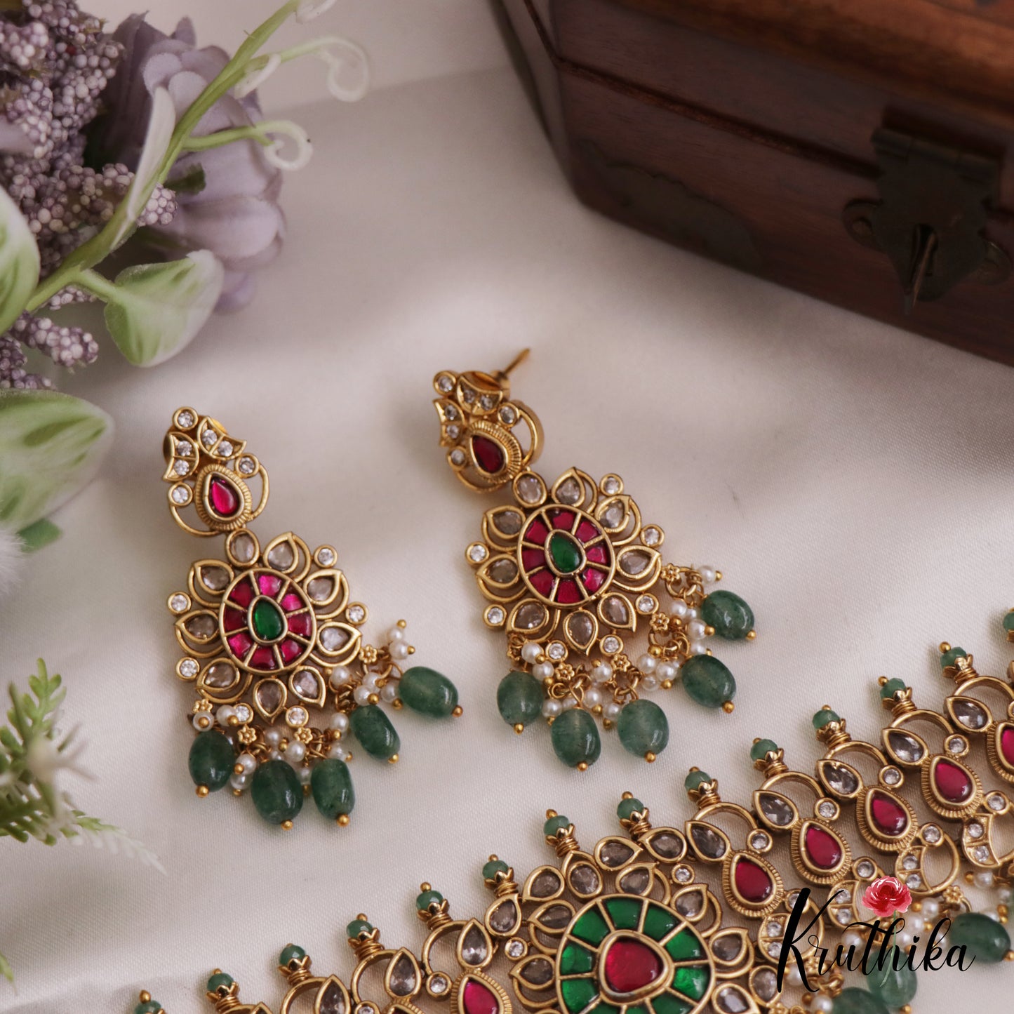 Gorgeous Teardrop Motifs Jadau Choker NC2725 (Available In 4 Colors)