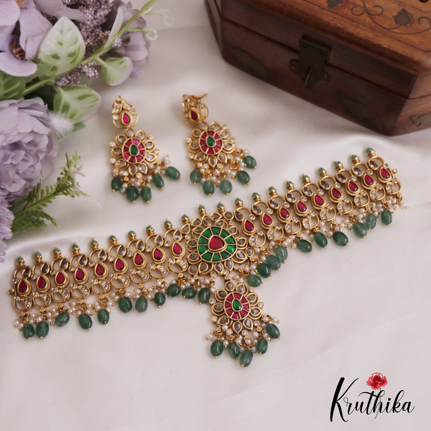 Gorgeous Teardrop Motifs Jadau Choker NC2725 (Available In 4 Colors)
