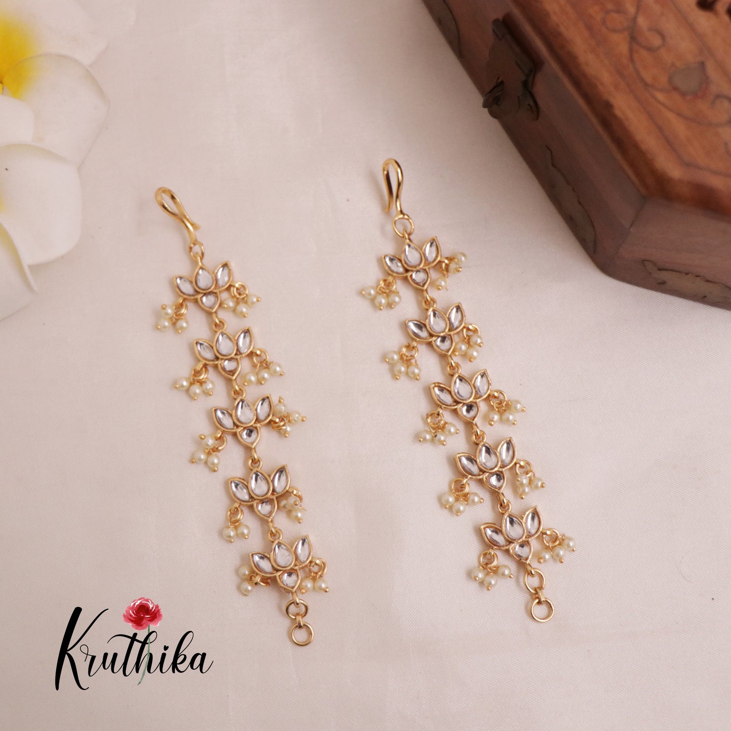 Pretty Flower style Earchains [Available in 5 colours] EC84