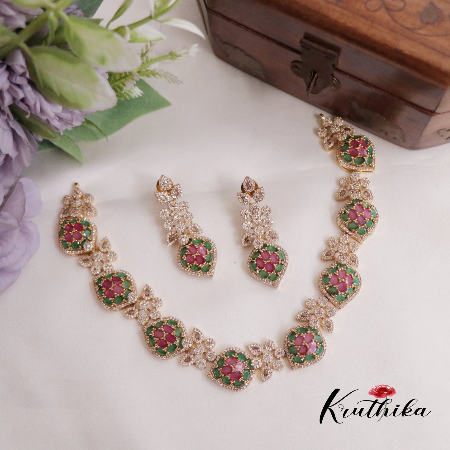 Simple CZ Leaf Motif Necklace NC2330 (Available in 4 colours)