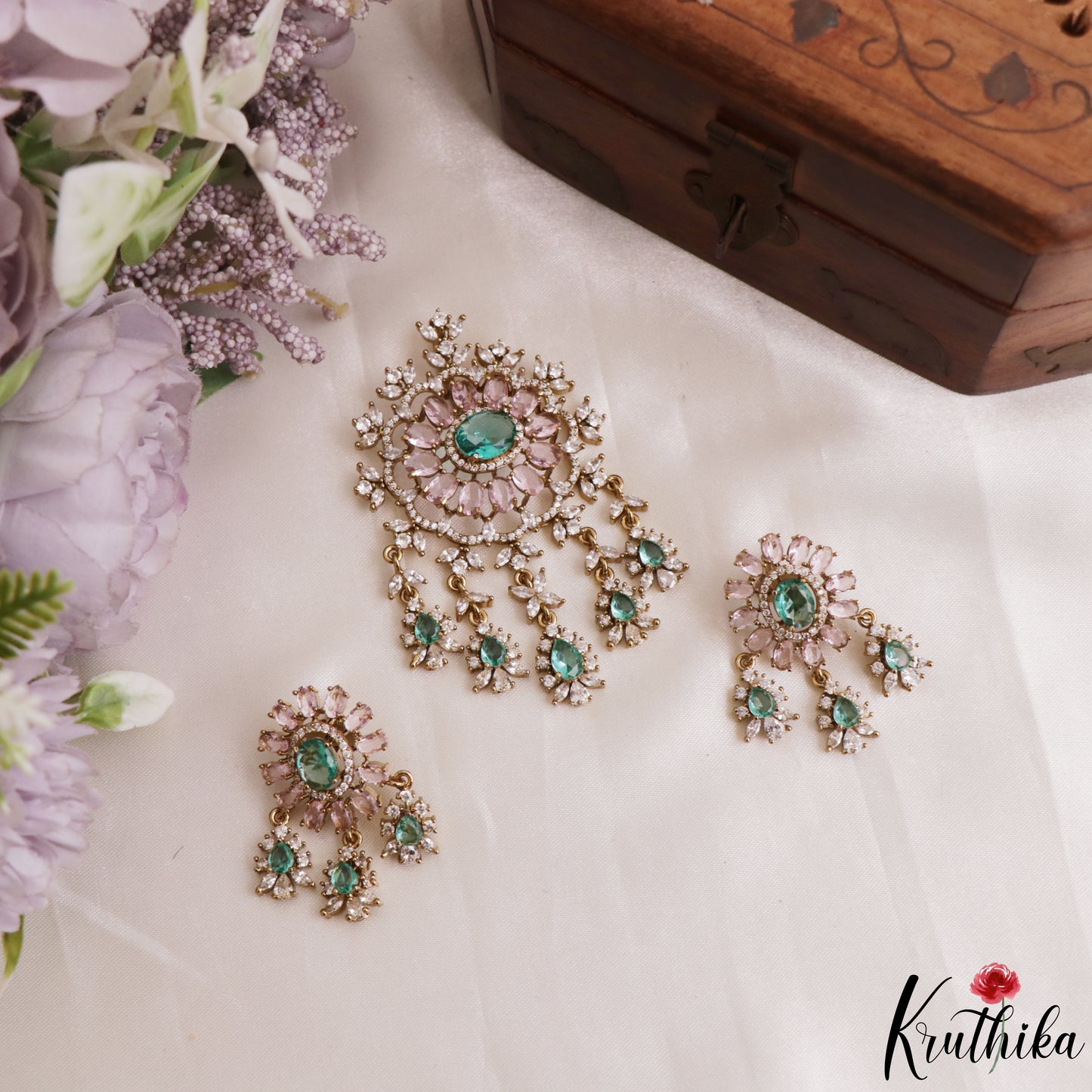 Classic Floral Motifs CZ Victorian Pendant Set PS302