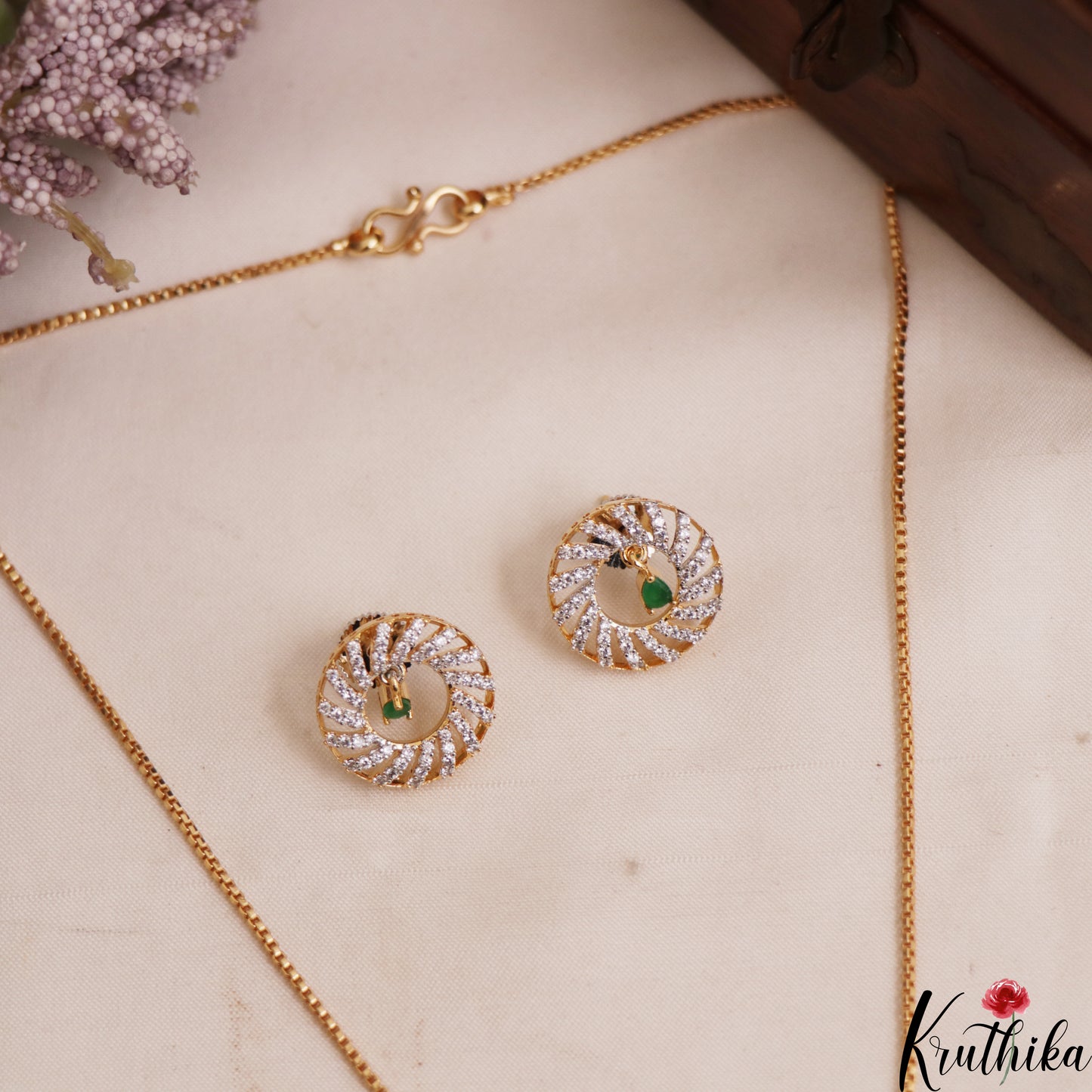 Trendy AD Gold-Tone Chain Pendant Set NC2936