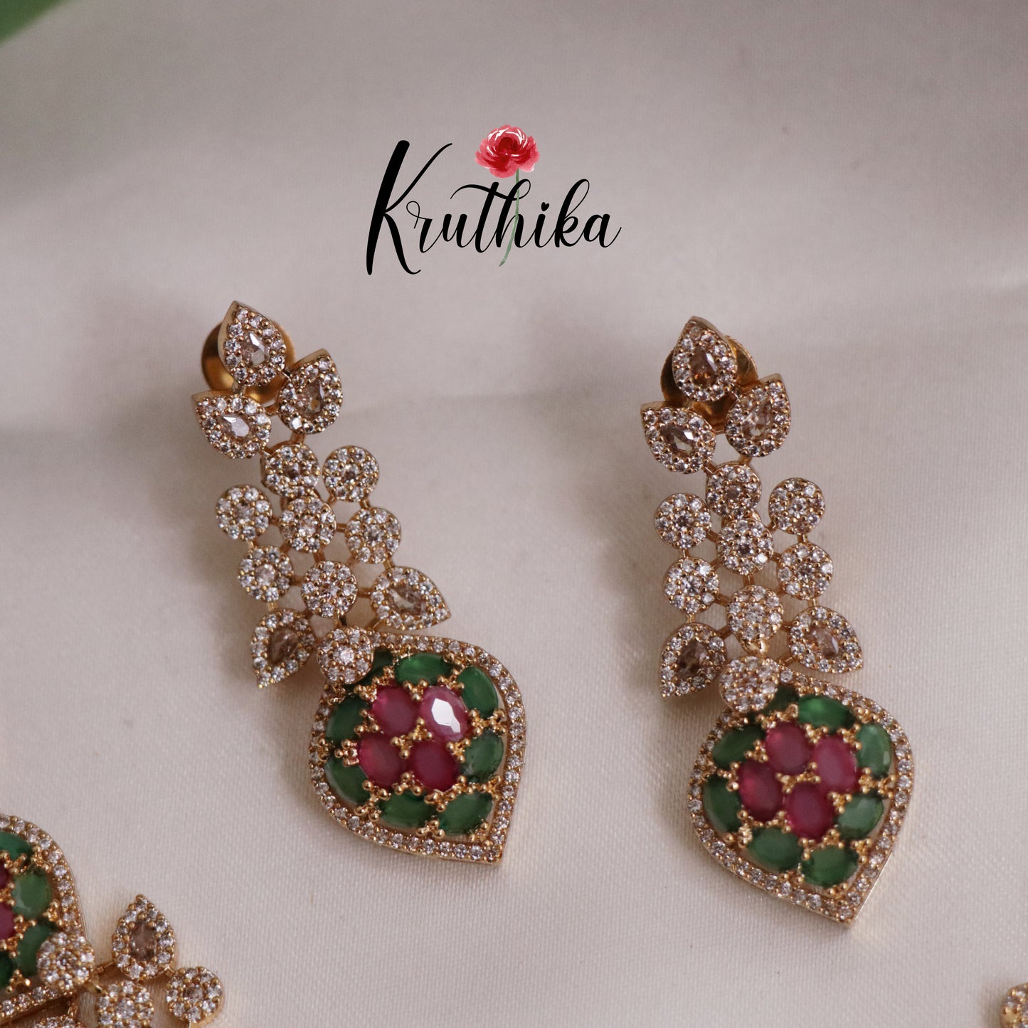 Simple CZ Leaf Motif Necklace NC2330 (Available in 4 colours)