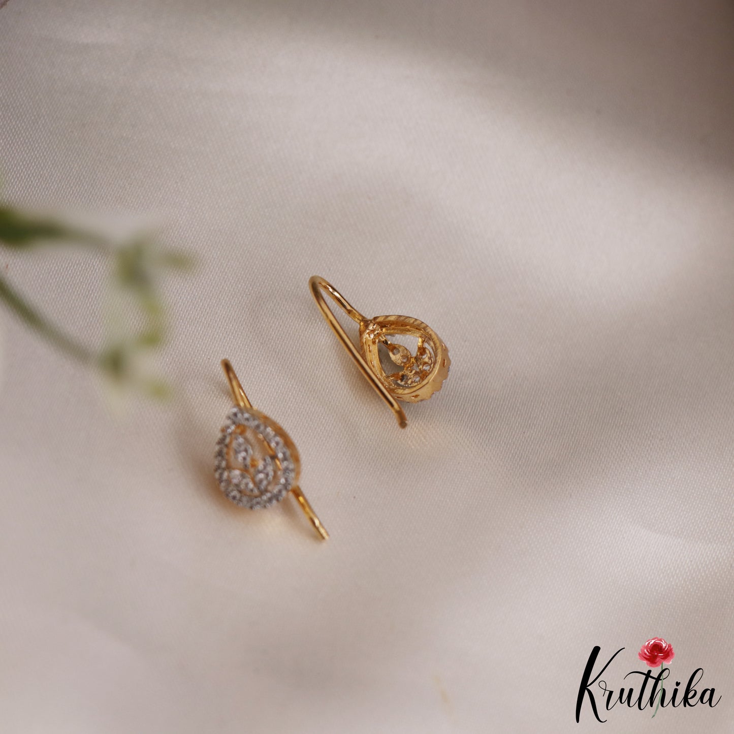 Elegant Leaf Shape Earcuffs | Upper Earrings | Bugadi Earrings With Pearl Drops E893