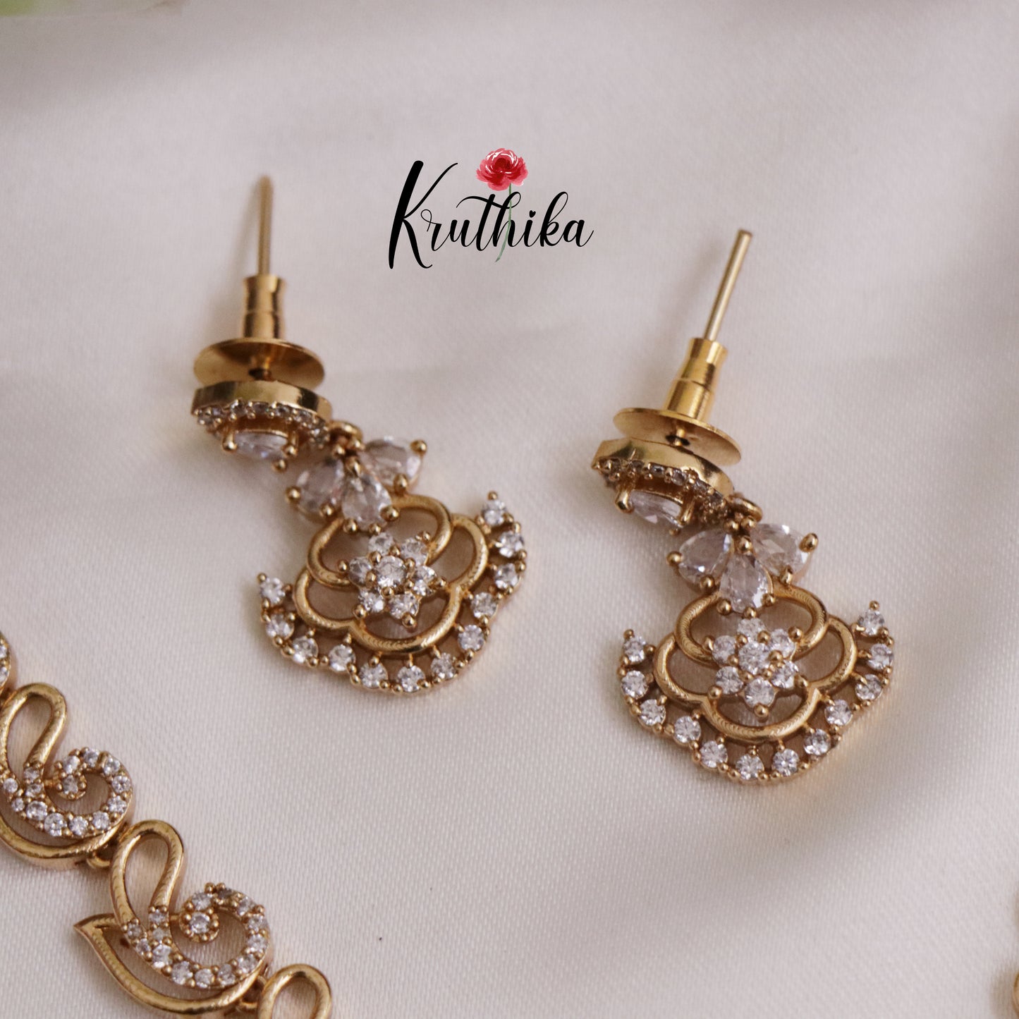 Elegant CZ Victorian Floral Pendant Necklace NC2277 (Available in 3 Colors)