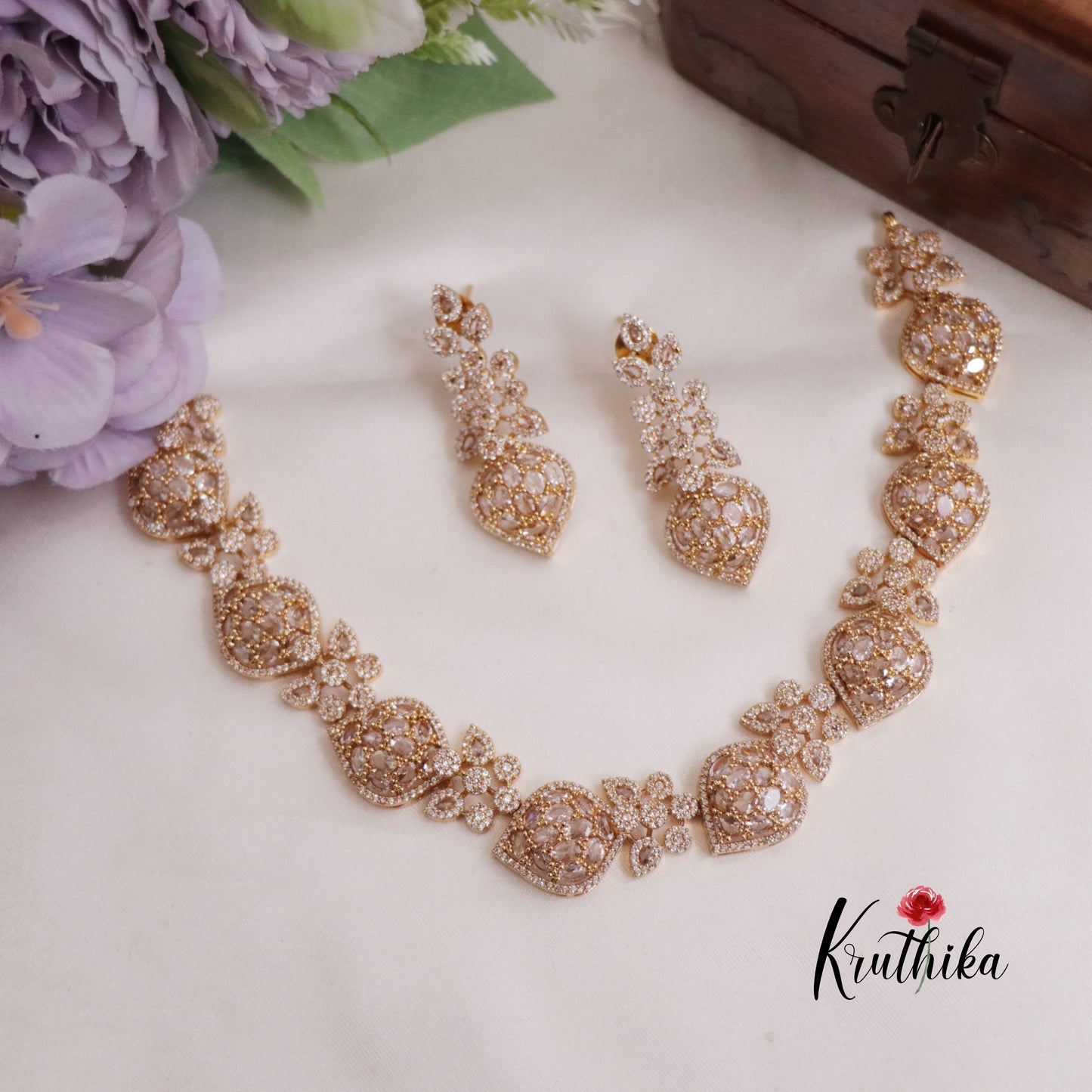 Simple CZ Leaf Motif Necklace NC2330 (Available in 4 colours)