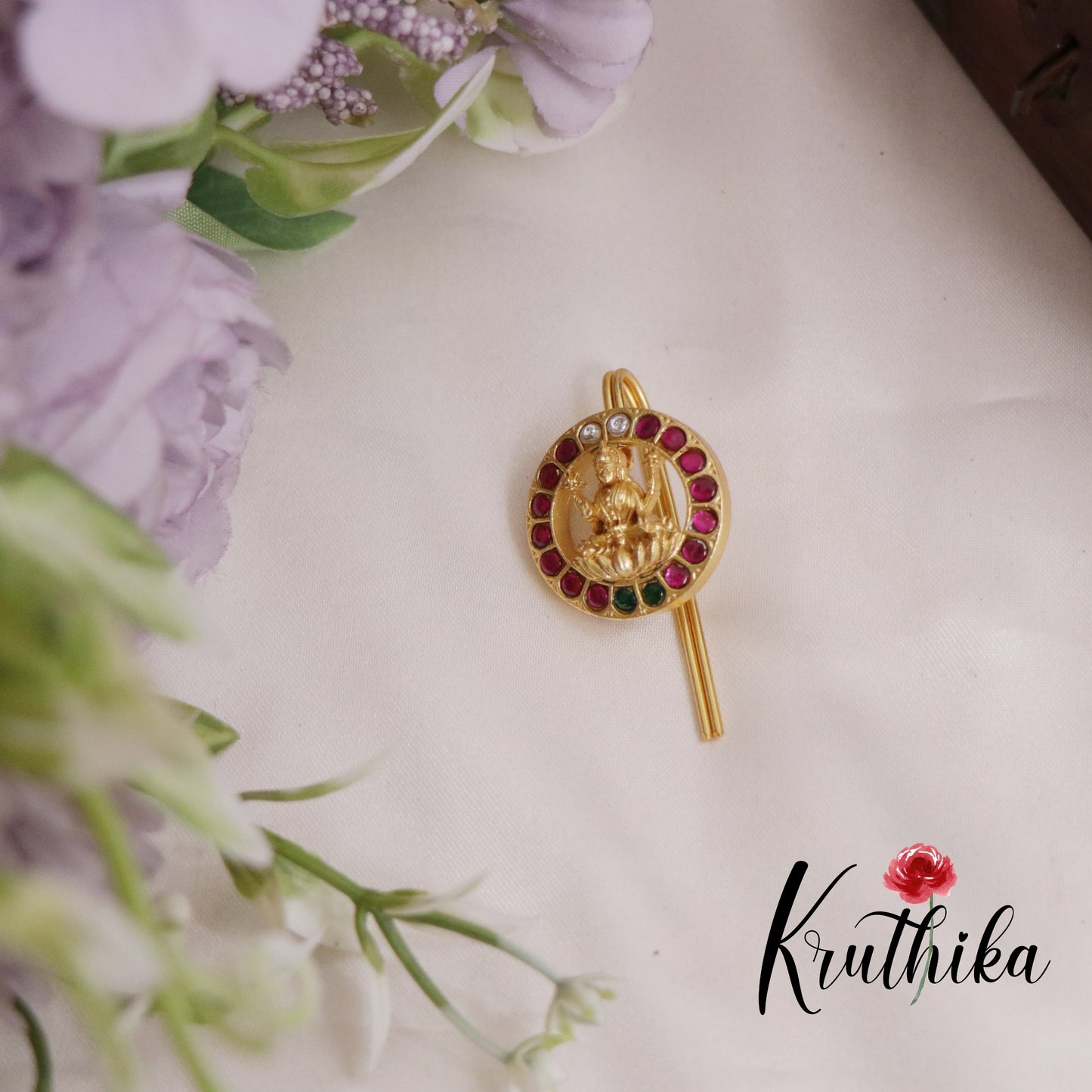 Simple Lakshmi Jada Billa J223