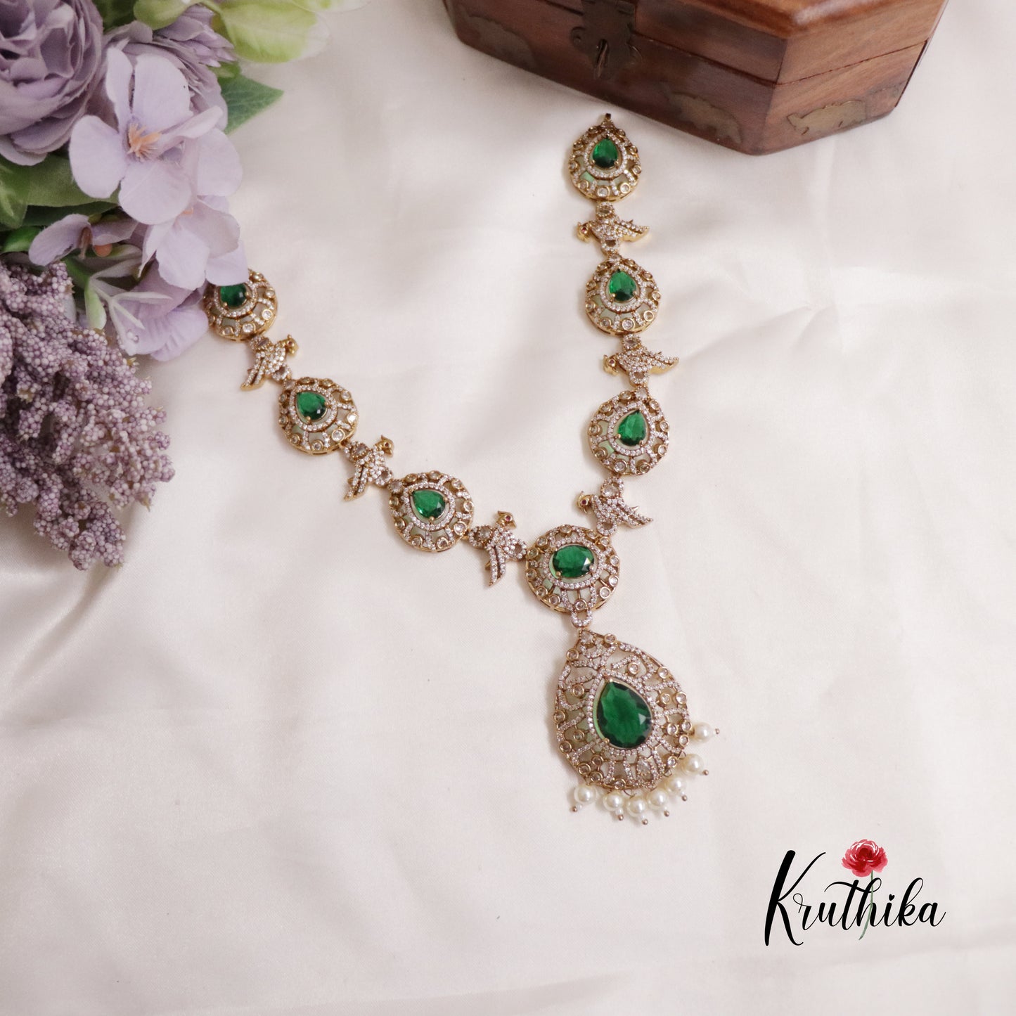 Classic AD Victorian Peacock Necklace NC2296 (Available in 2 Colors)