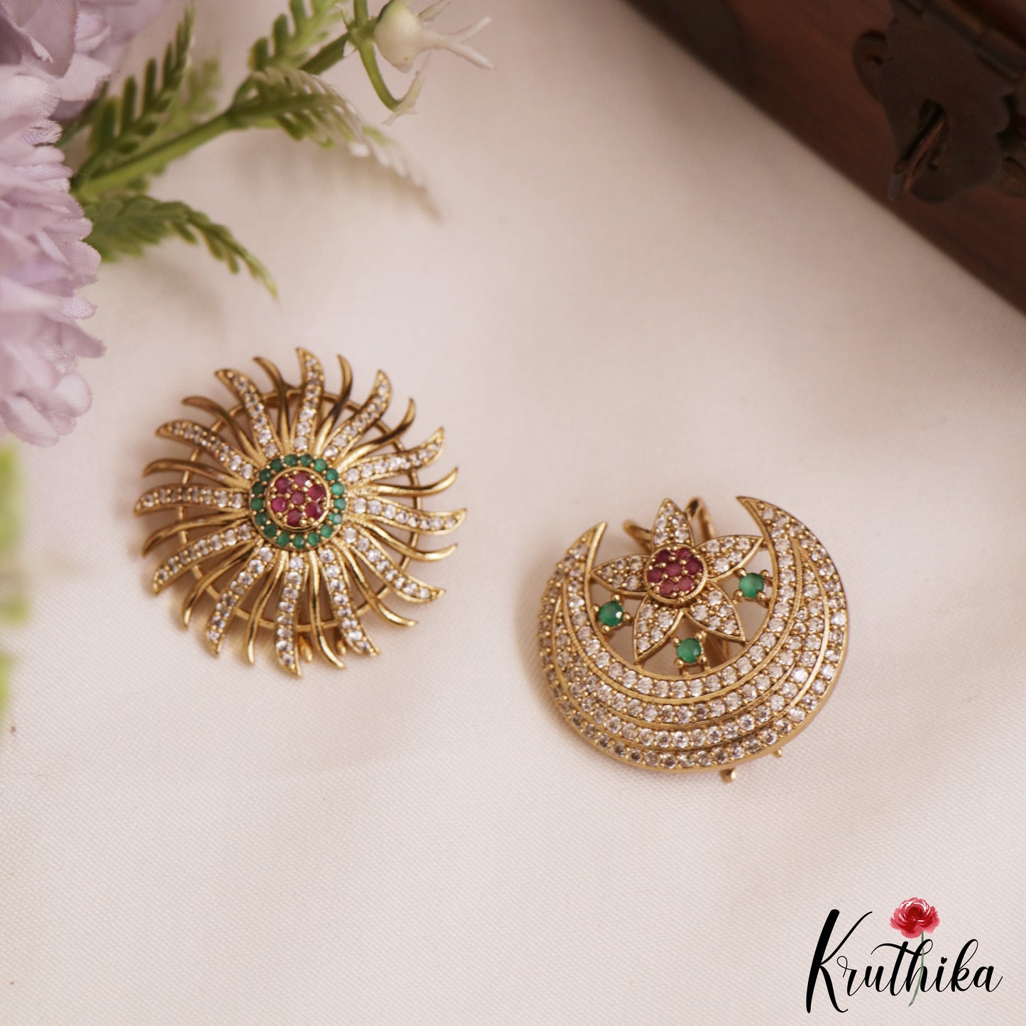 Sparkling Floral Motifs Chandra Surya AD Hair Ornaments J376