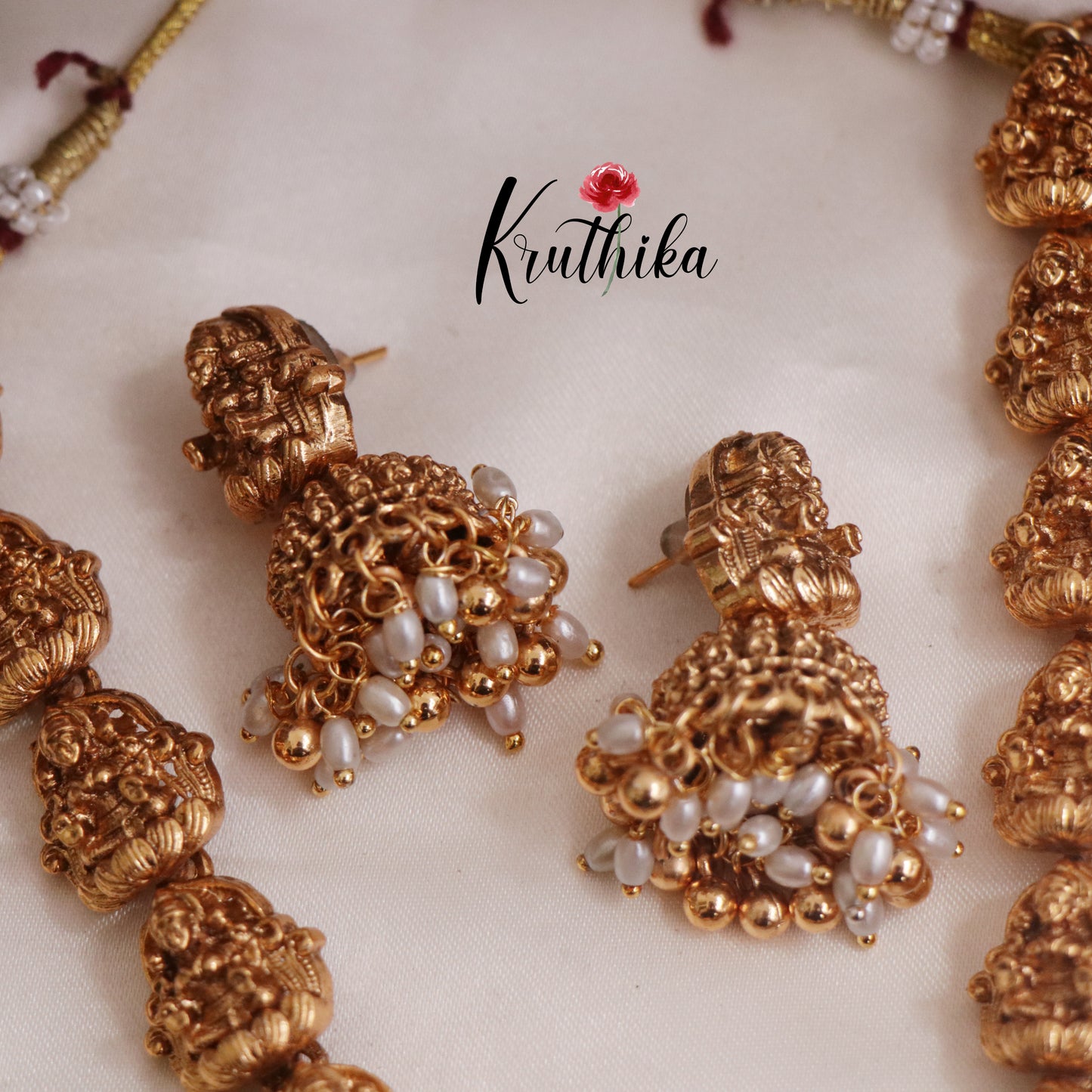 Trendy Lakshmi Elephant Pendant Necklace NC2327