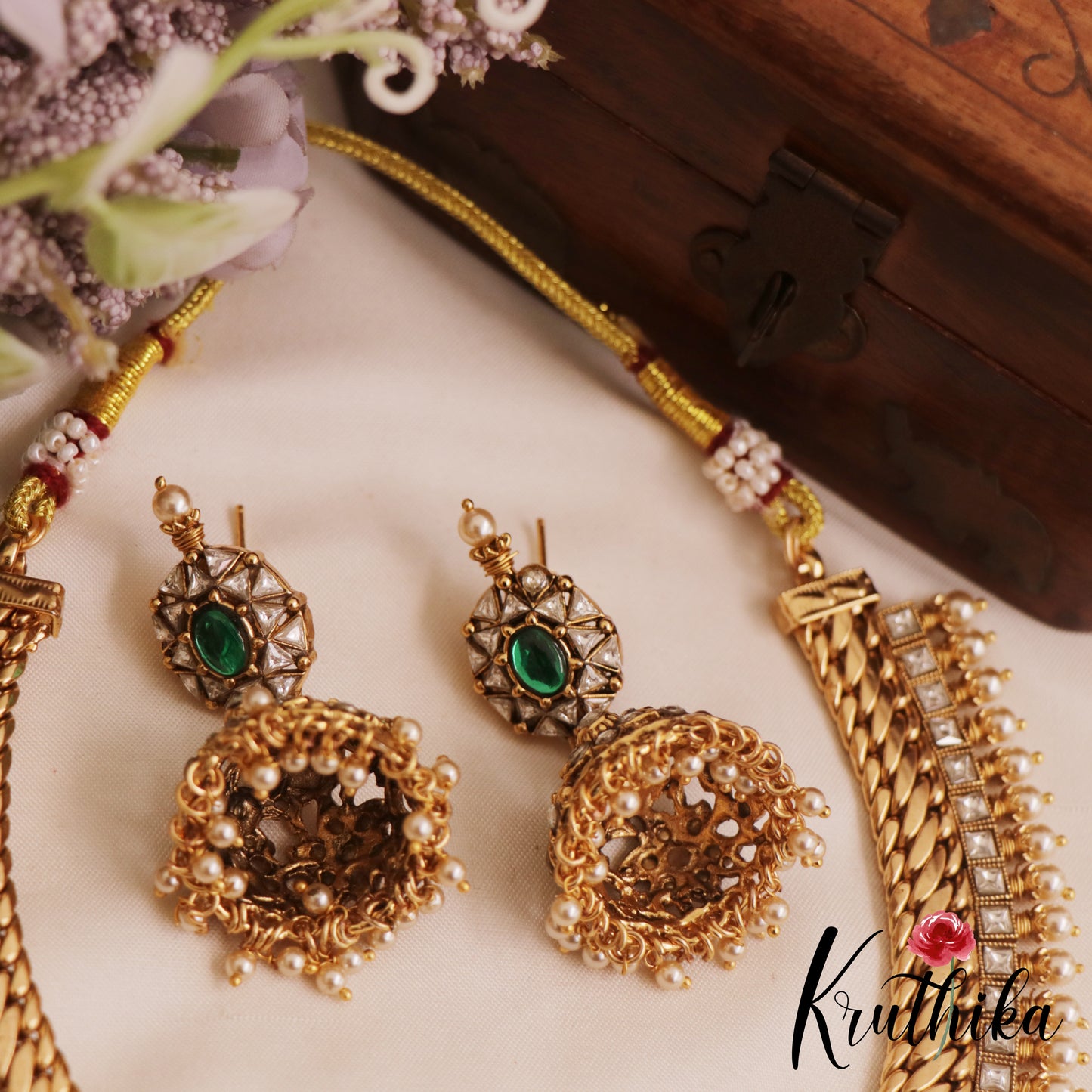 Stunning Floral Geometric Motifs Jalebi Necklace NC2854