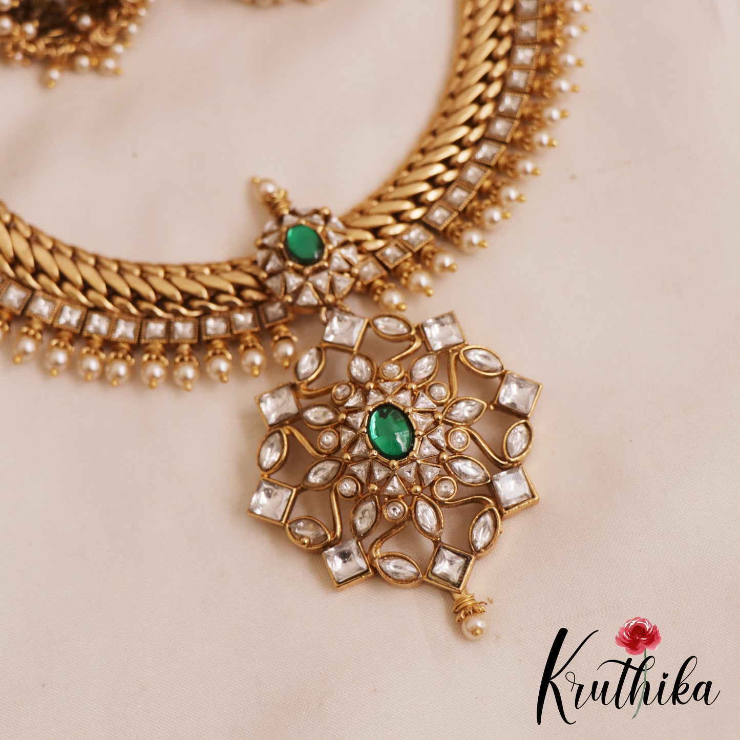 Stunning Floral Geometric Motifs Jalebi Necklace NC2854