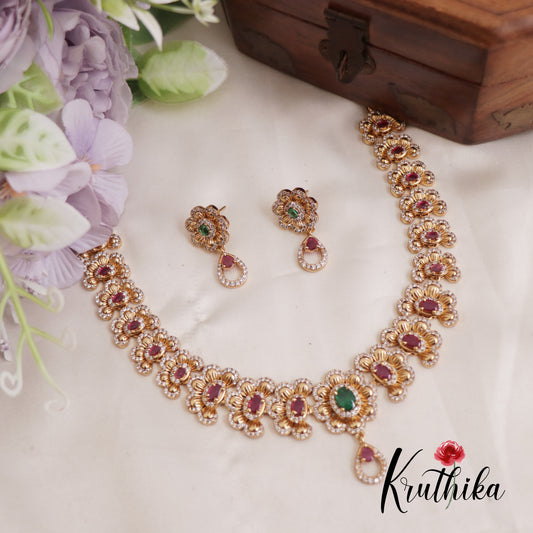 Sparkling Kemp Floral Necklace NC2592