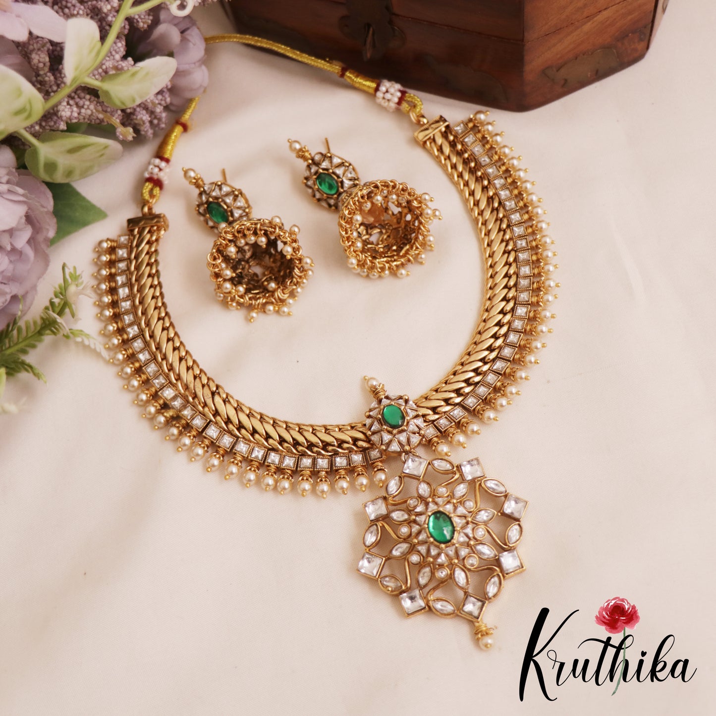 Stunning Floral Geometric Motifs Jalebi Necklace NC2854