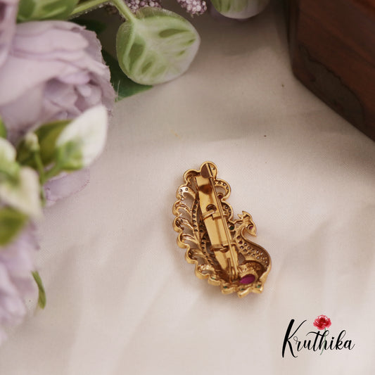 Elegant Peacock Motifs Saree Pin SP50