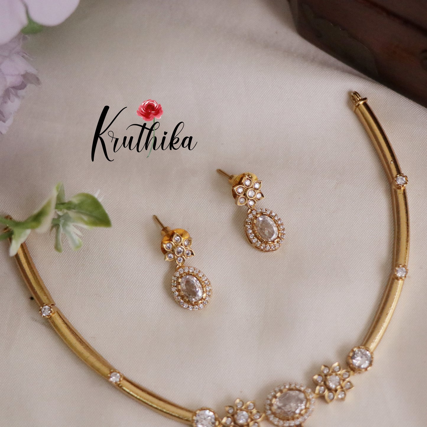 Simple Hali Necklace with Water Drop Pendant NC2188 (Available in 3 Colours)