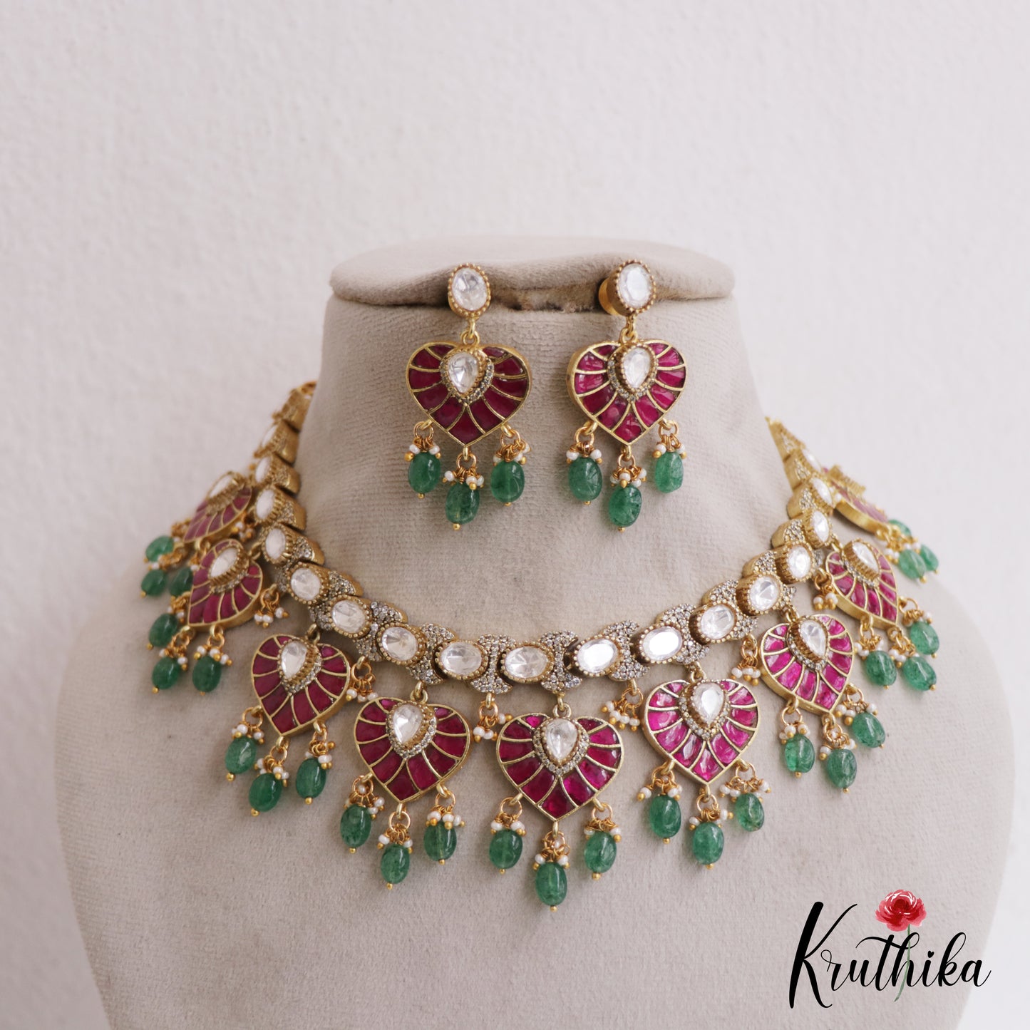 Premium Leaf Motifs Moissanite Jadau Choker With Green Bead Drops NC2727