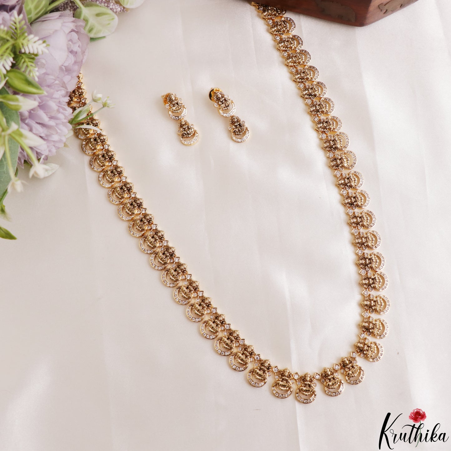 Elegant Antique Lakshmi Motifs Temple Haaram LH2193