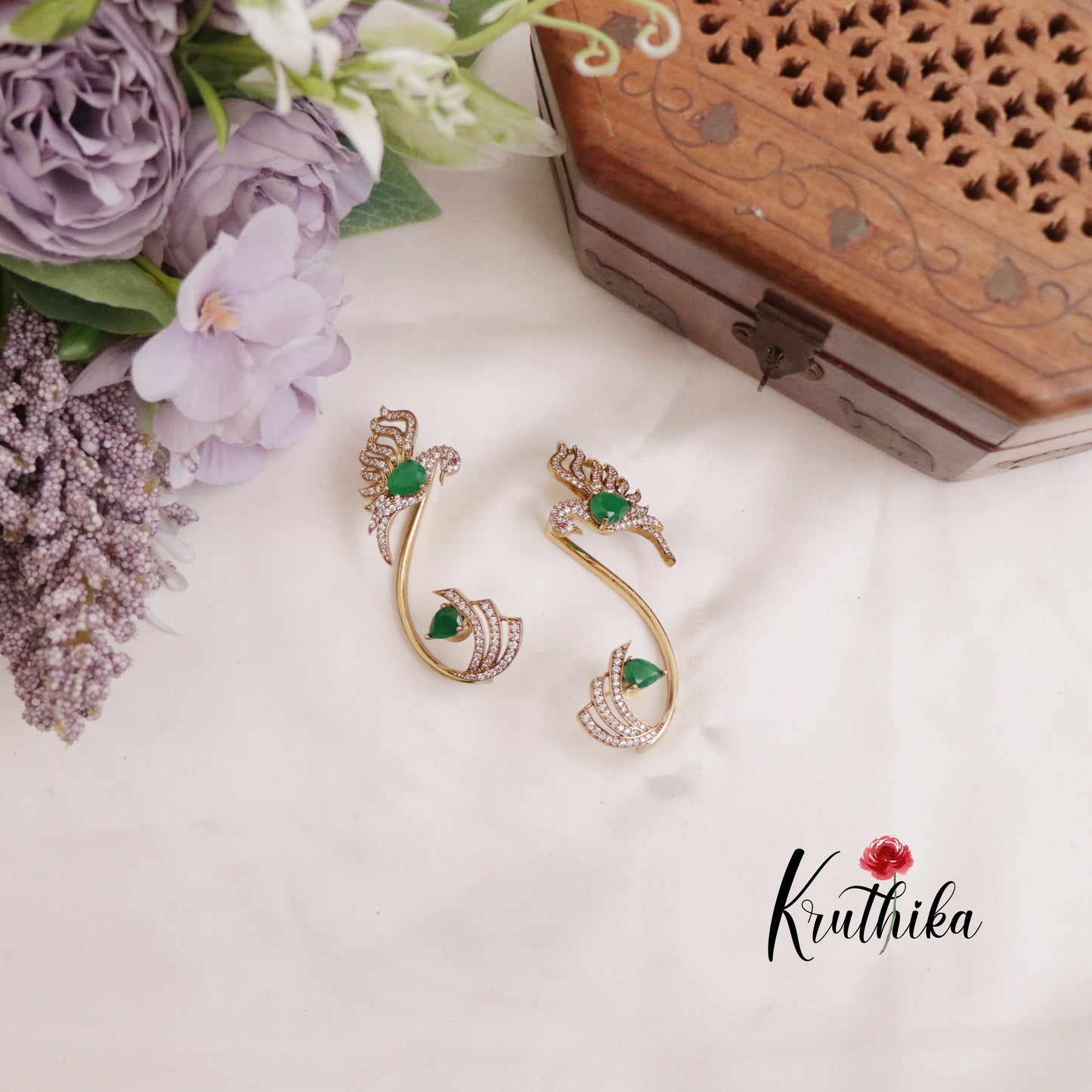 Gorgeous CZ Sparkling Victorian Peacock Ear cuff E677 (Available in 4 Colors)