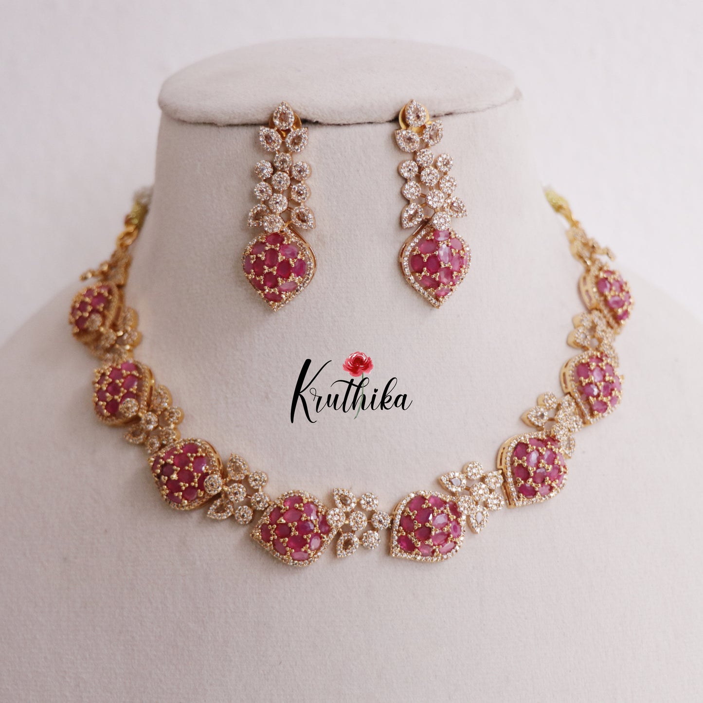 Simple CZ Leaf Motif Necklace NC2330 (Available in 4 colours)