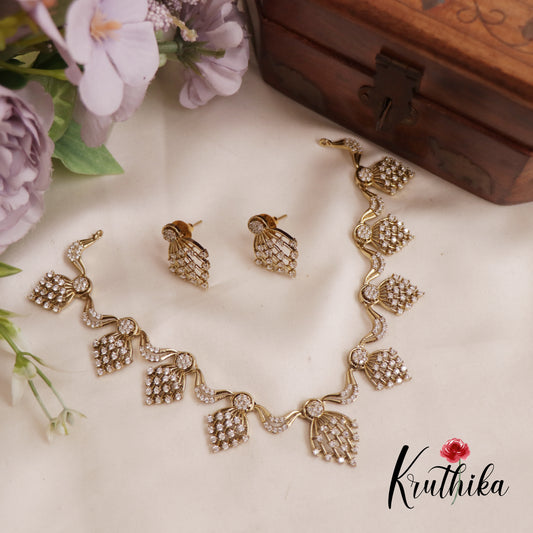 Beautiful CZ Leaf Shape Sparkling Necklace NC2556