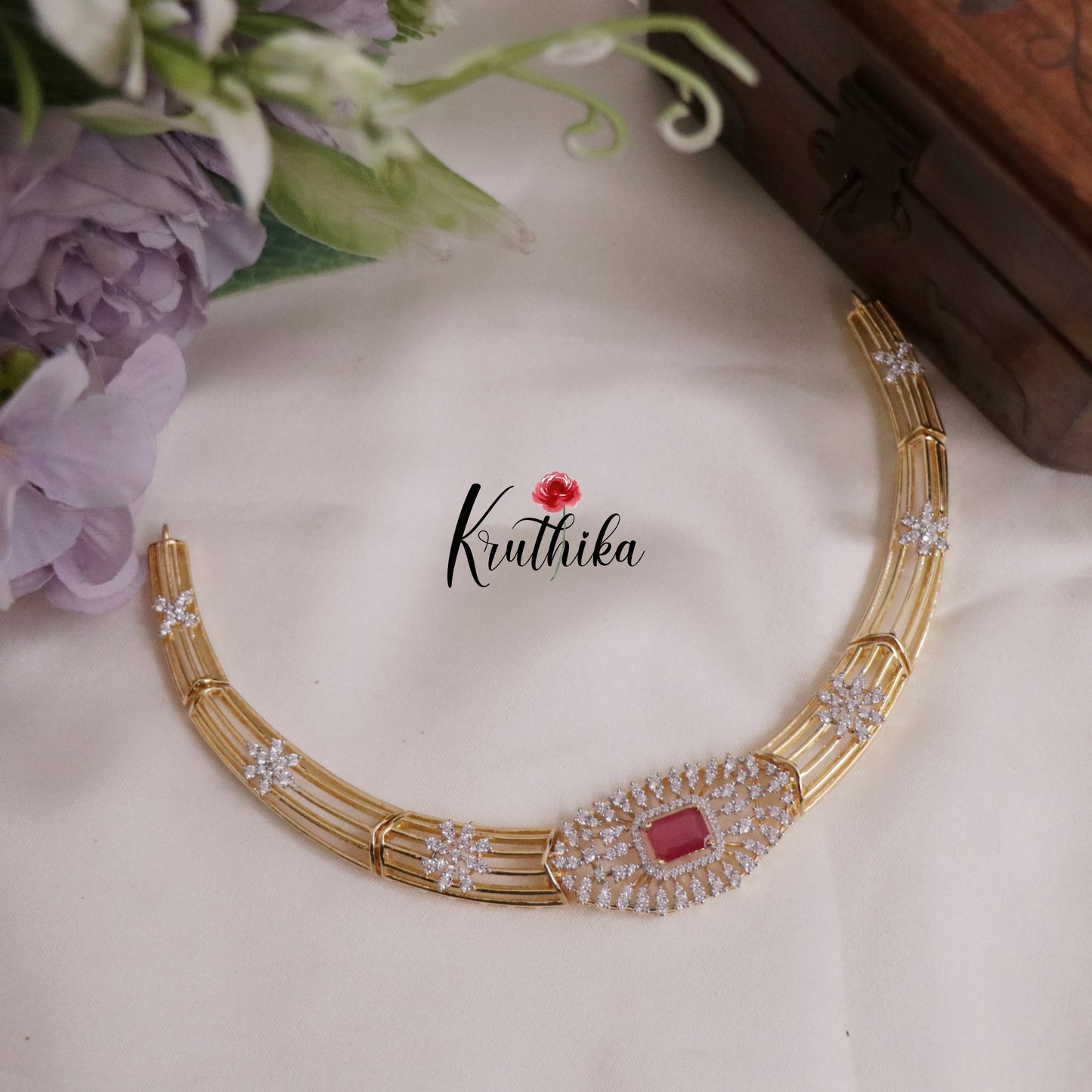 Simple CZ Sparkling Floral Victorian Hasli Necklace NC2253 (Available in 2 Colours)