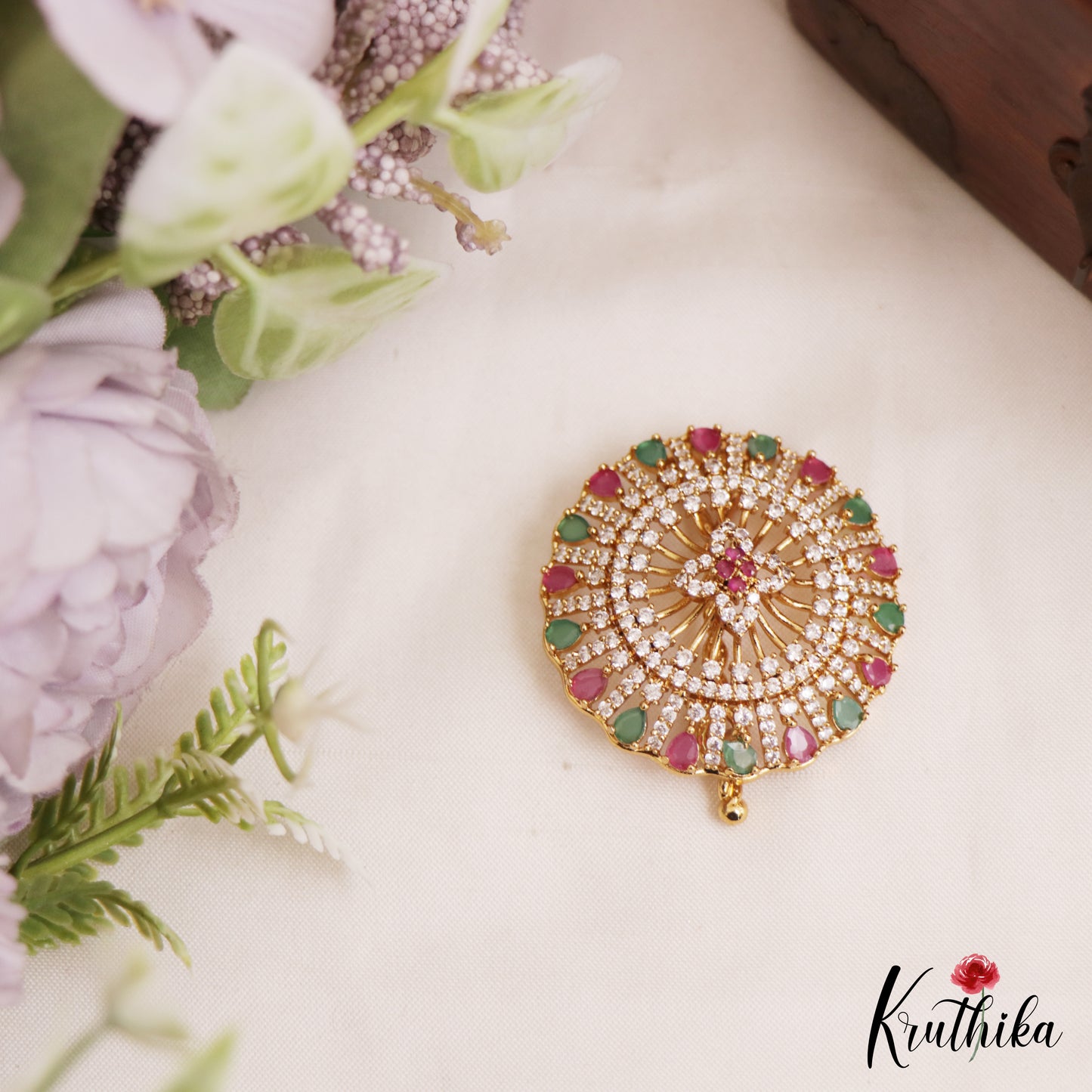 Sparkling Floral Motifs Gold-Tone Chandra Surya AD Hair Ornaments J391