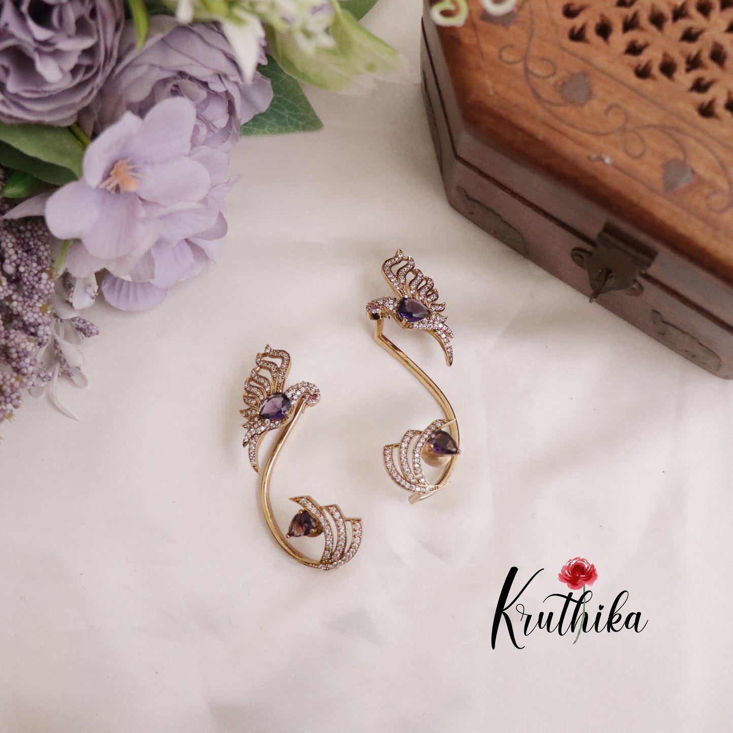Gorgeous CZ Sparkling Victorian Peacock Ear cuff E677 (Available in 4 Colors)
