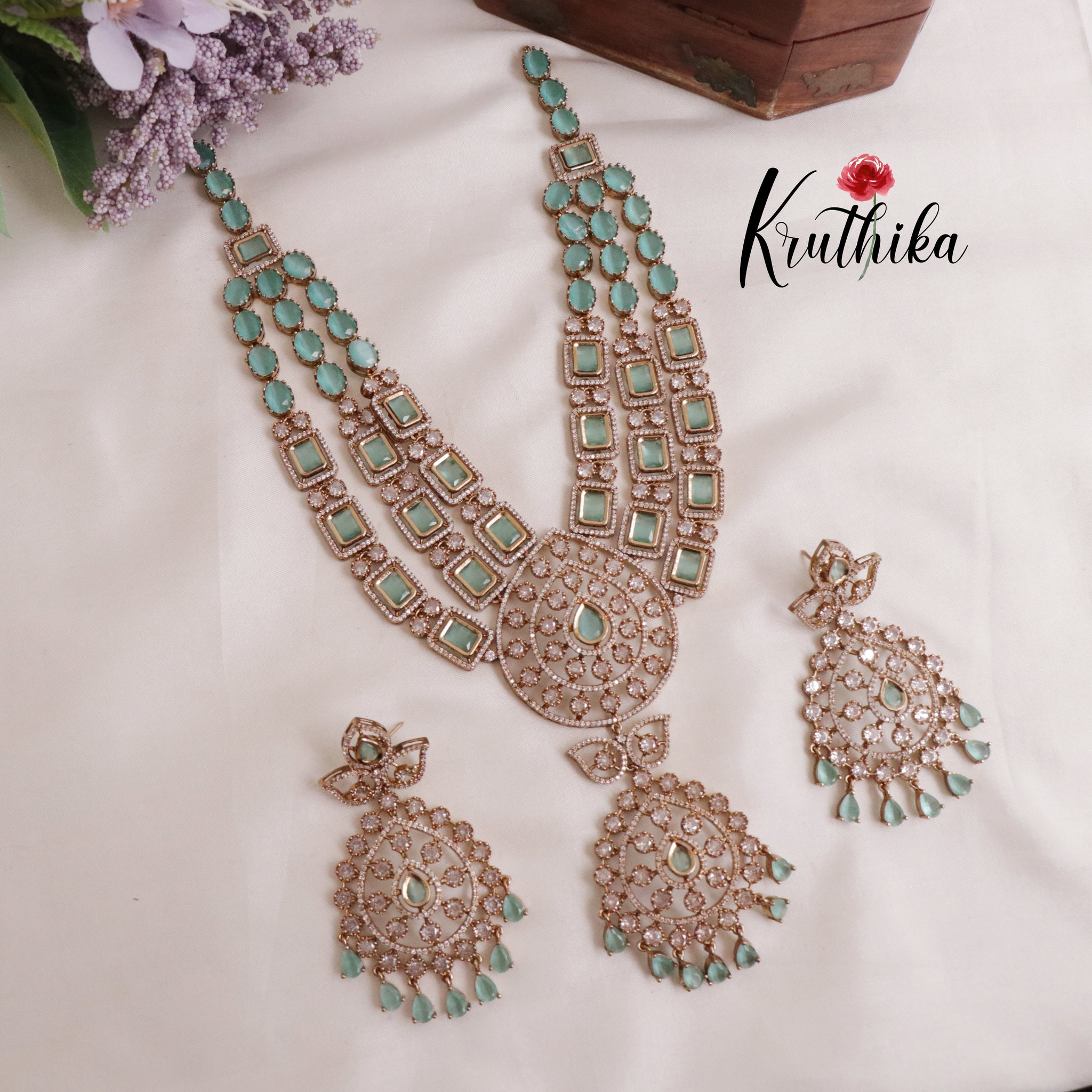 In Vaddanam Gold waist belt Art of Gold Jewellery