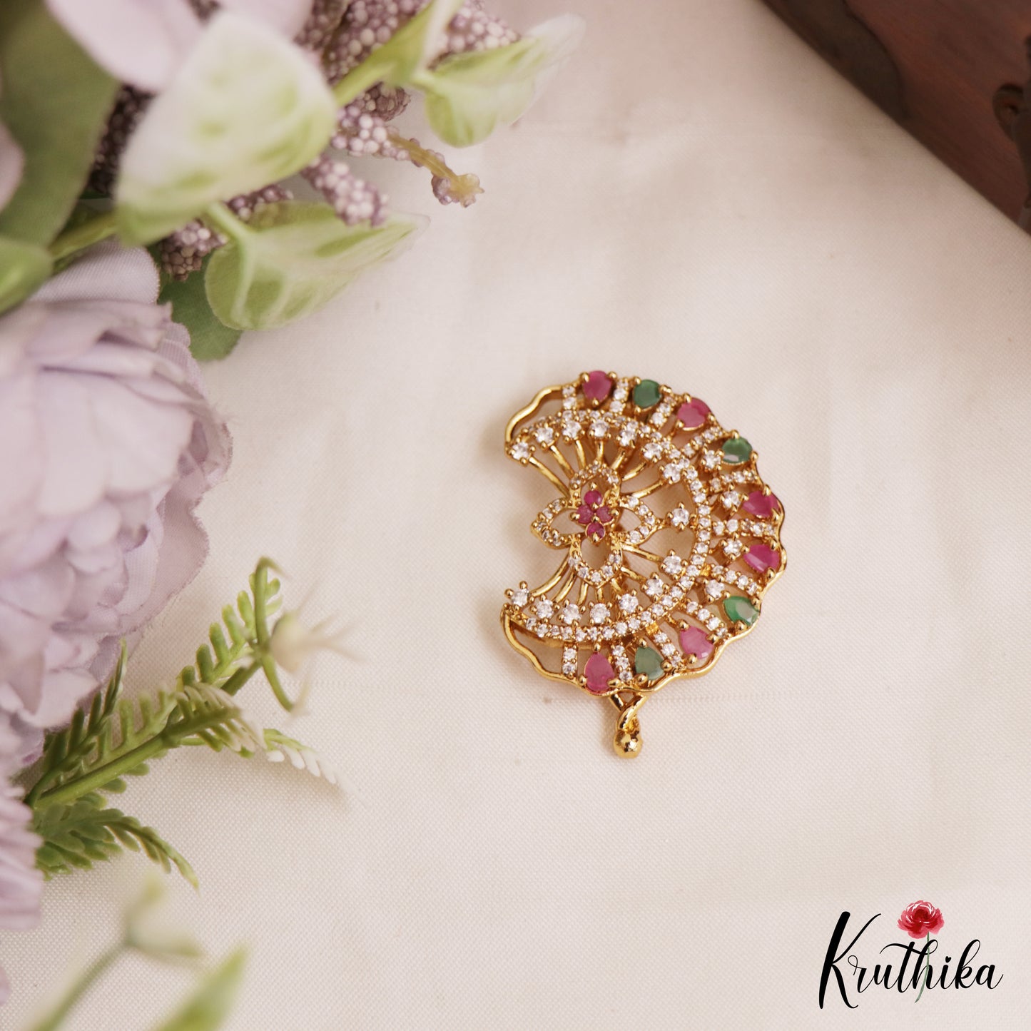 Sparkling Floral Motifs Gold-Tone Chandra Surya AD Hair Ornaments J391