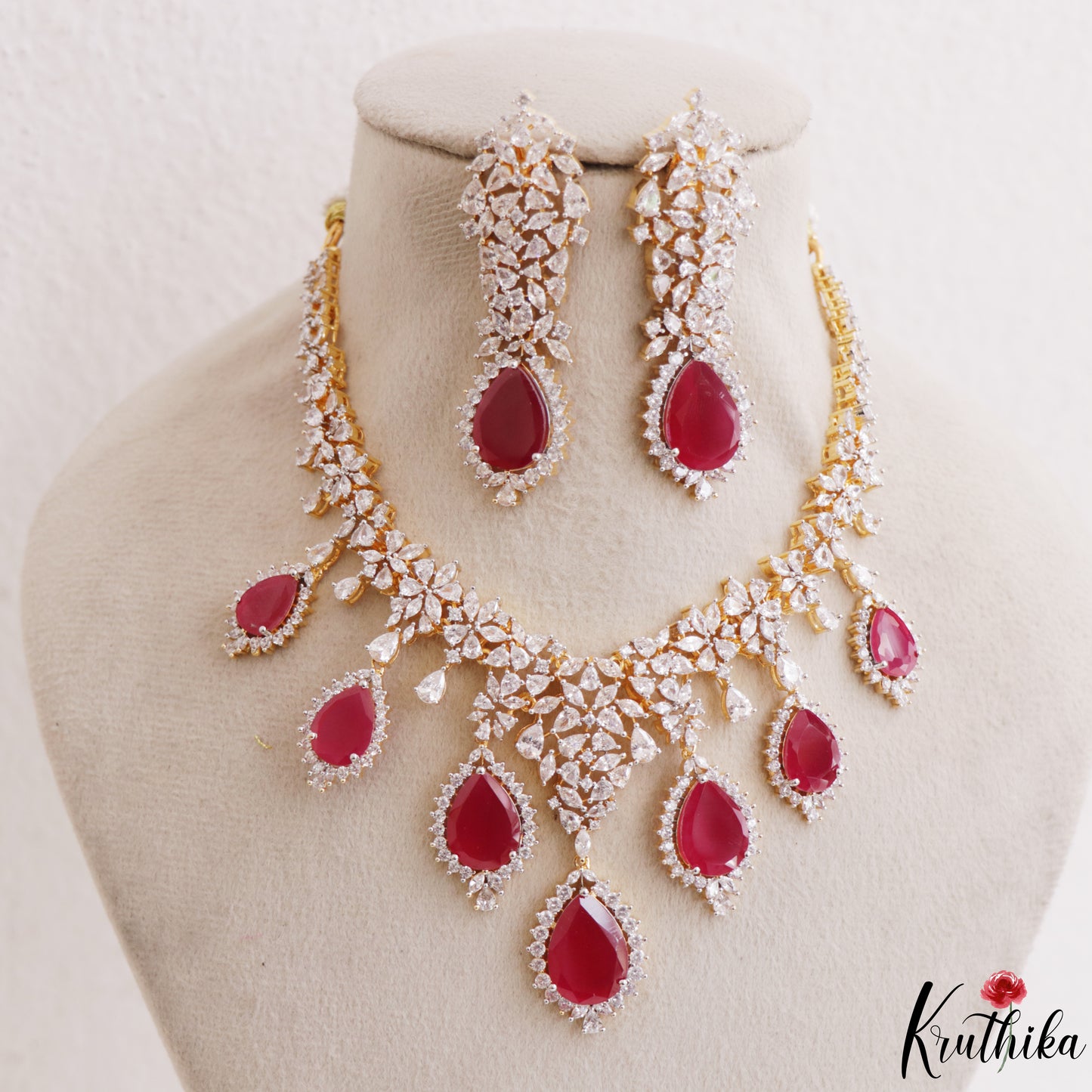 Sparkling Teardrop Motifs Diamond-Finish CZ Victorian Necklace NC3262 (Available In 2 Colors)