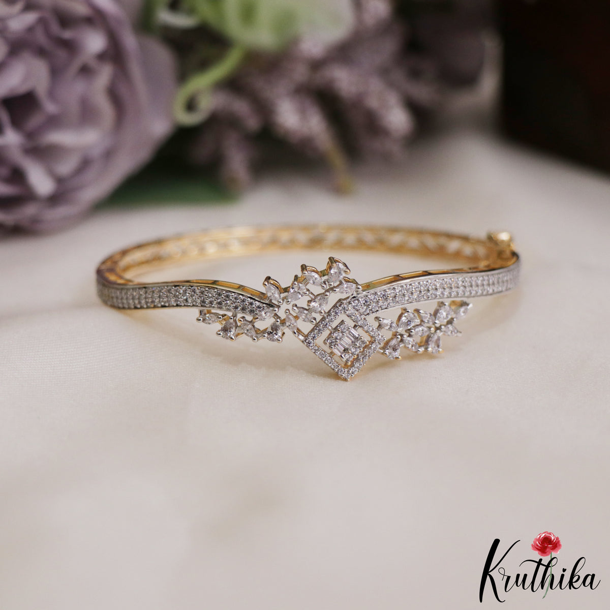 Trendy AD Design Openable Bracelet B585