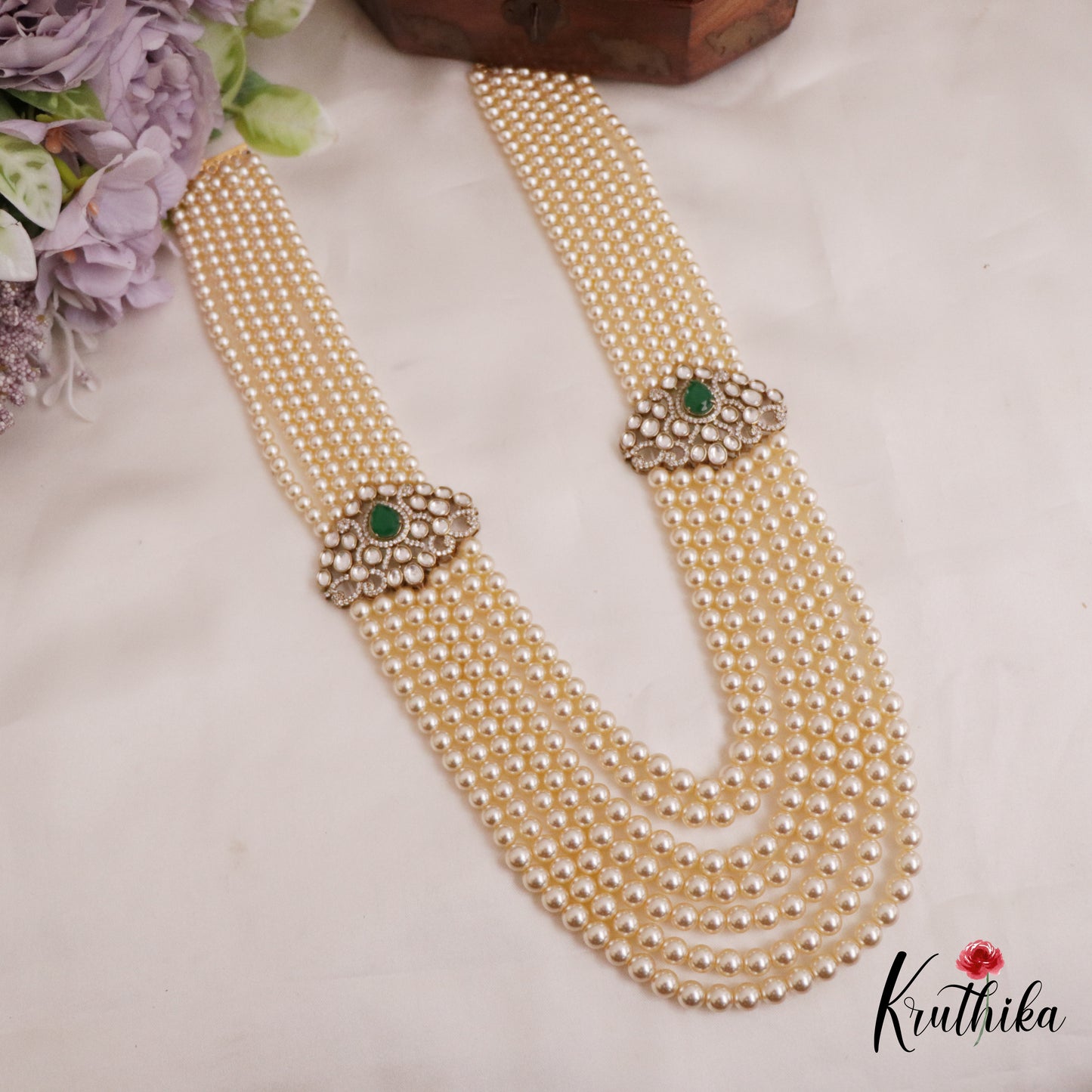 Gorgeous Multi Strand Pearl Chain With Victorian Side Pendant LH2033
