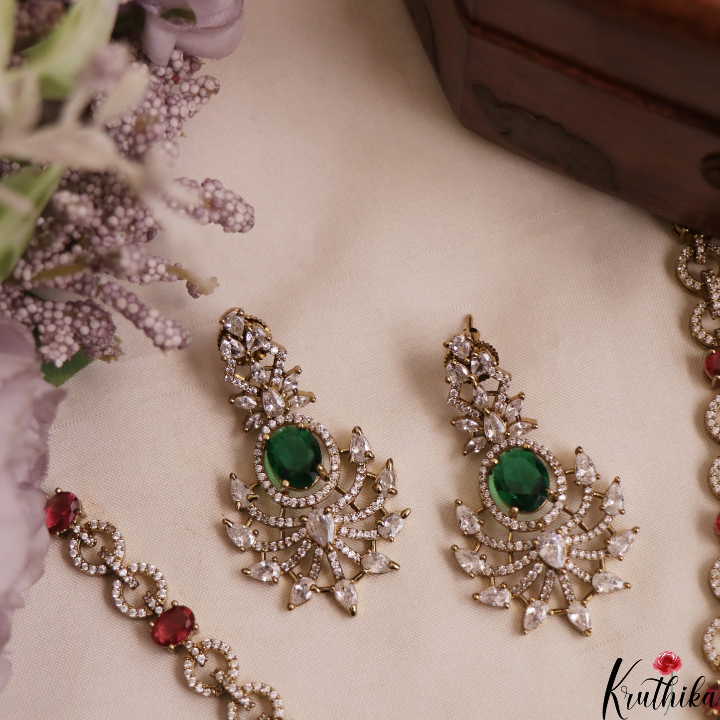 Sparkling Leaf Motifs CZ Victorian Necklace NC3012 (Available In 3 Colors)