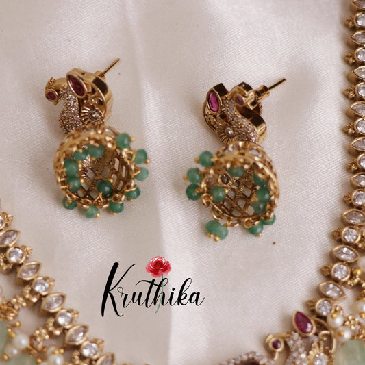 Pretty AD/Victoria Peacock Necklace with Pastel Green Beads NC1839