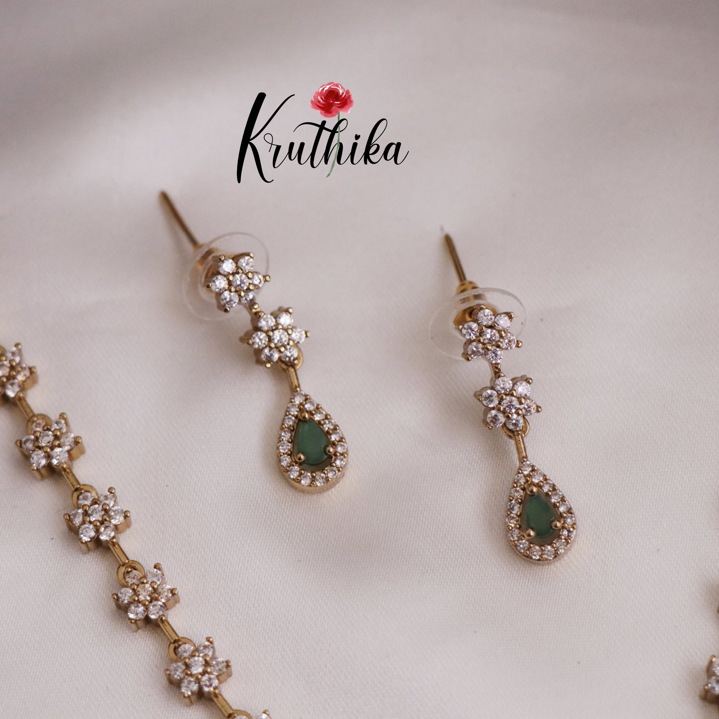 Simple Trendy AD Victorian Necklace NC2254 (Available in 2 Colours)