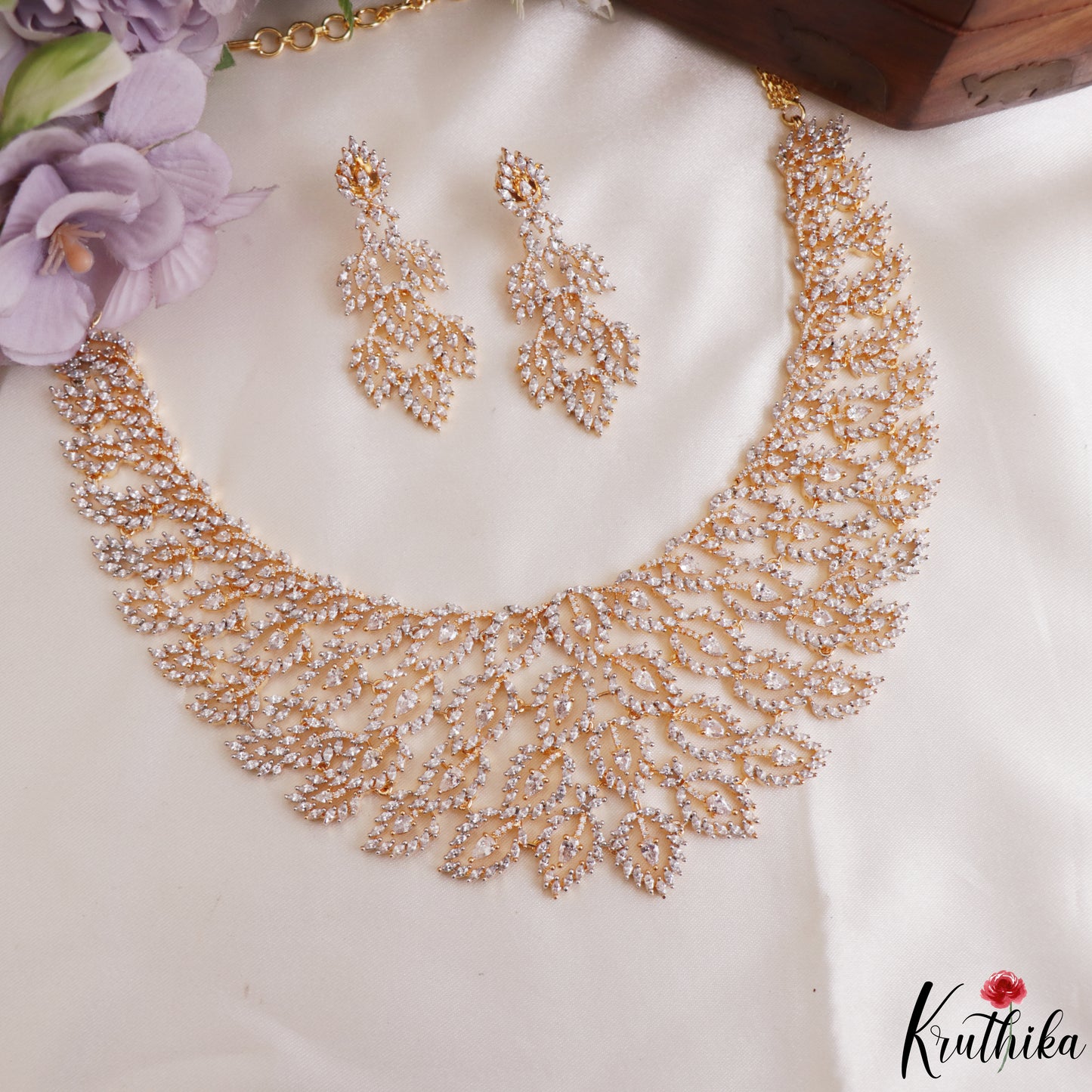 Stunning Leaf Motifs Diamond-Finish Gold-Tone CZ Necklace NC3244
