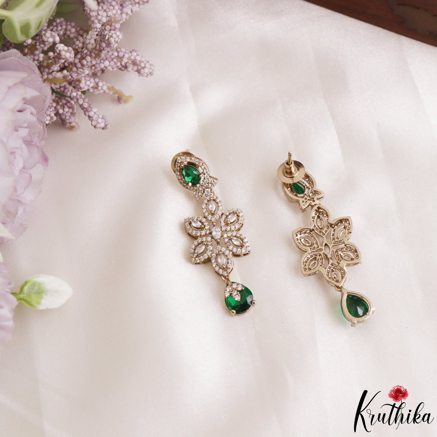 Sparkling Floral Leaf Motifs CZ Victorian Necklace NC3152 (Available In 6 Colors)