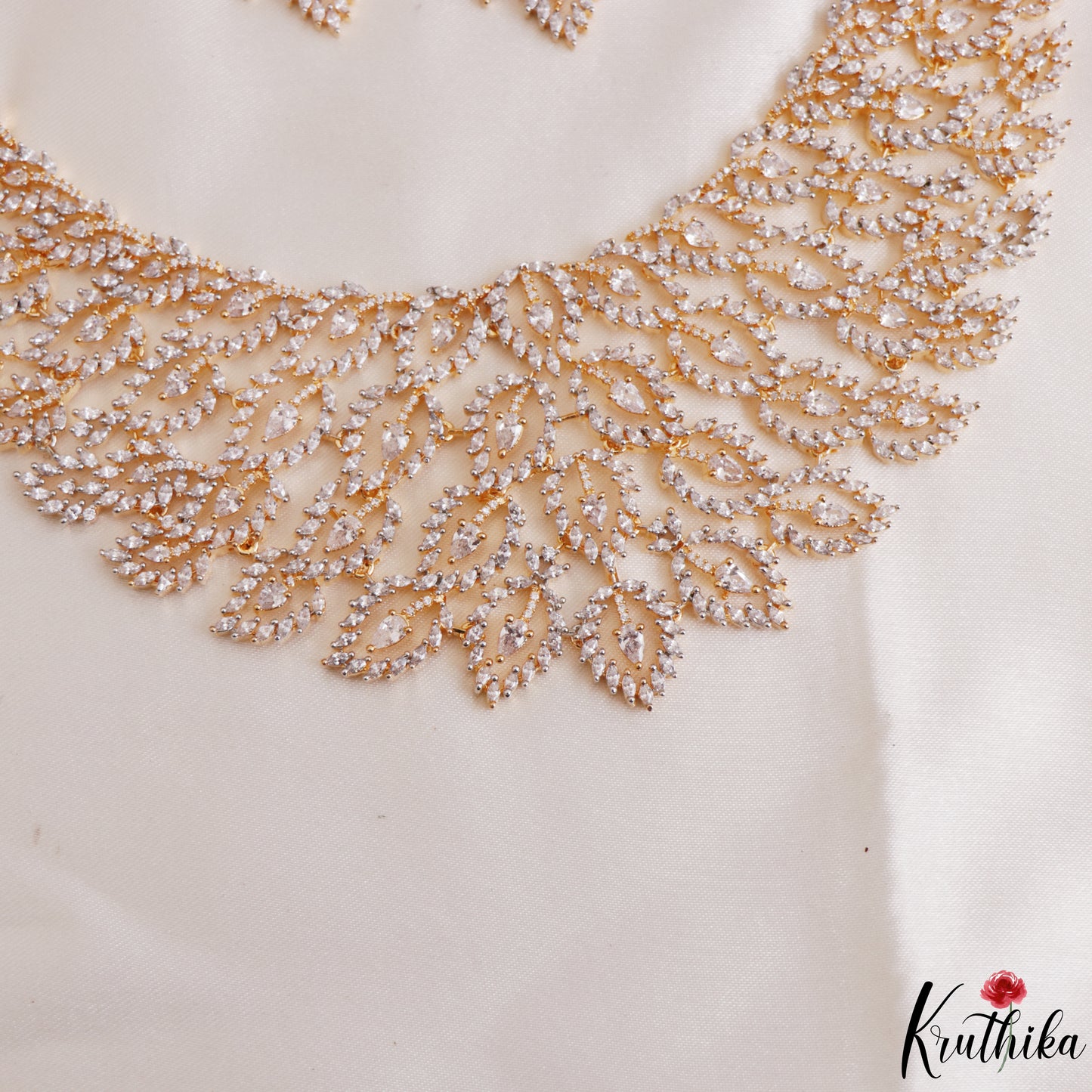 Stunning Leaf Motifs Diamond-Finish Gold-Tone CZ Necklace NC3244