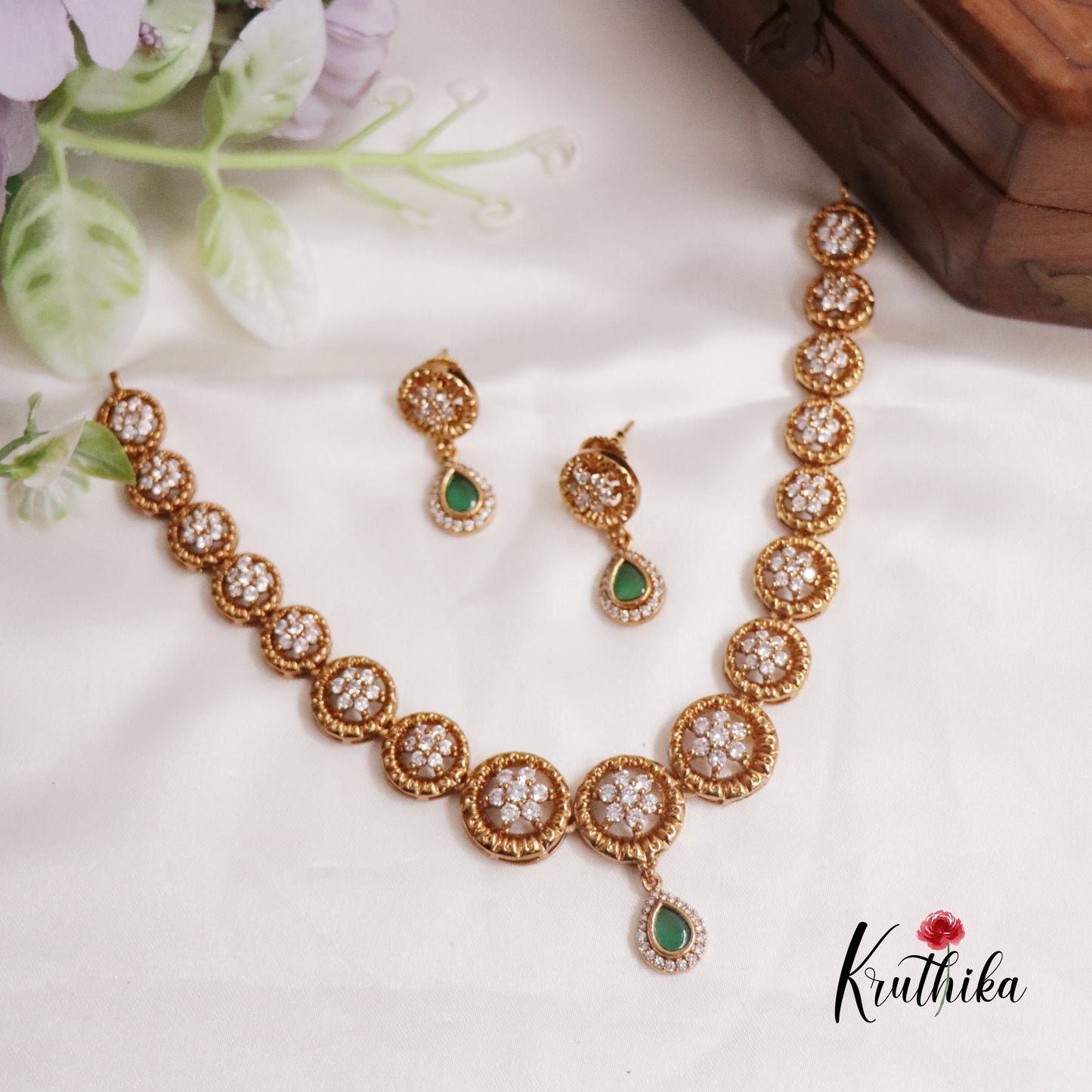 Simple CZ Sparkling Floral Necklace NC2242 (Available in 2 Colors)